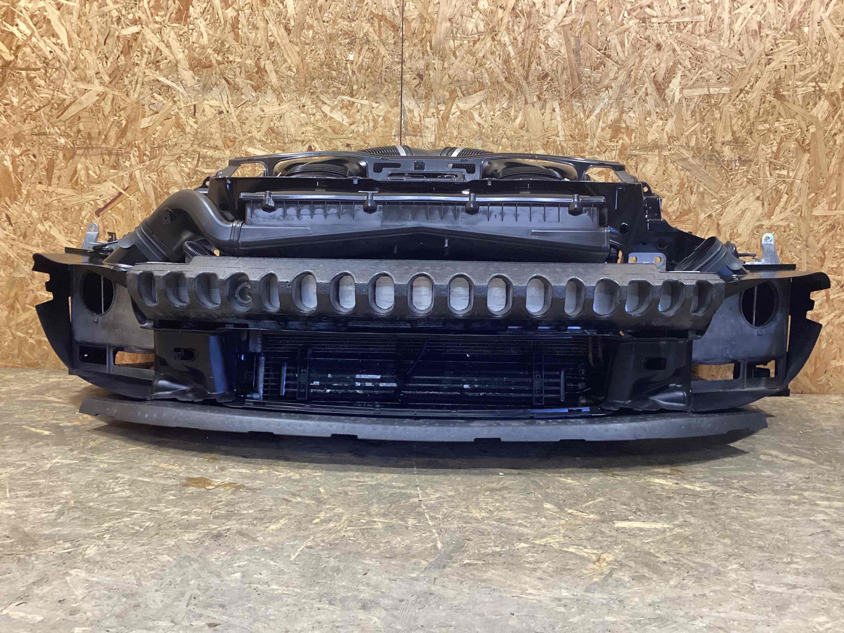 Передняя панель крепления облицовки (телевизор) Porsche Panamera 280726-101