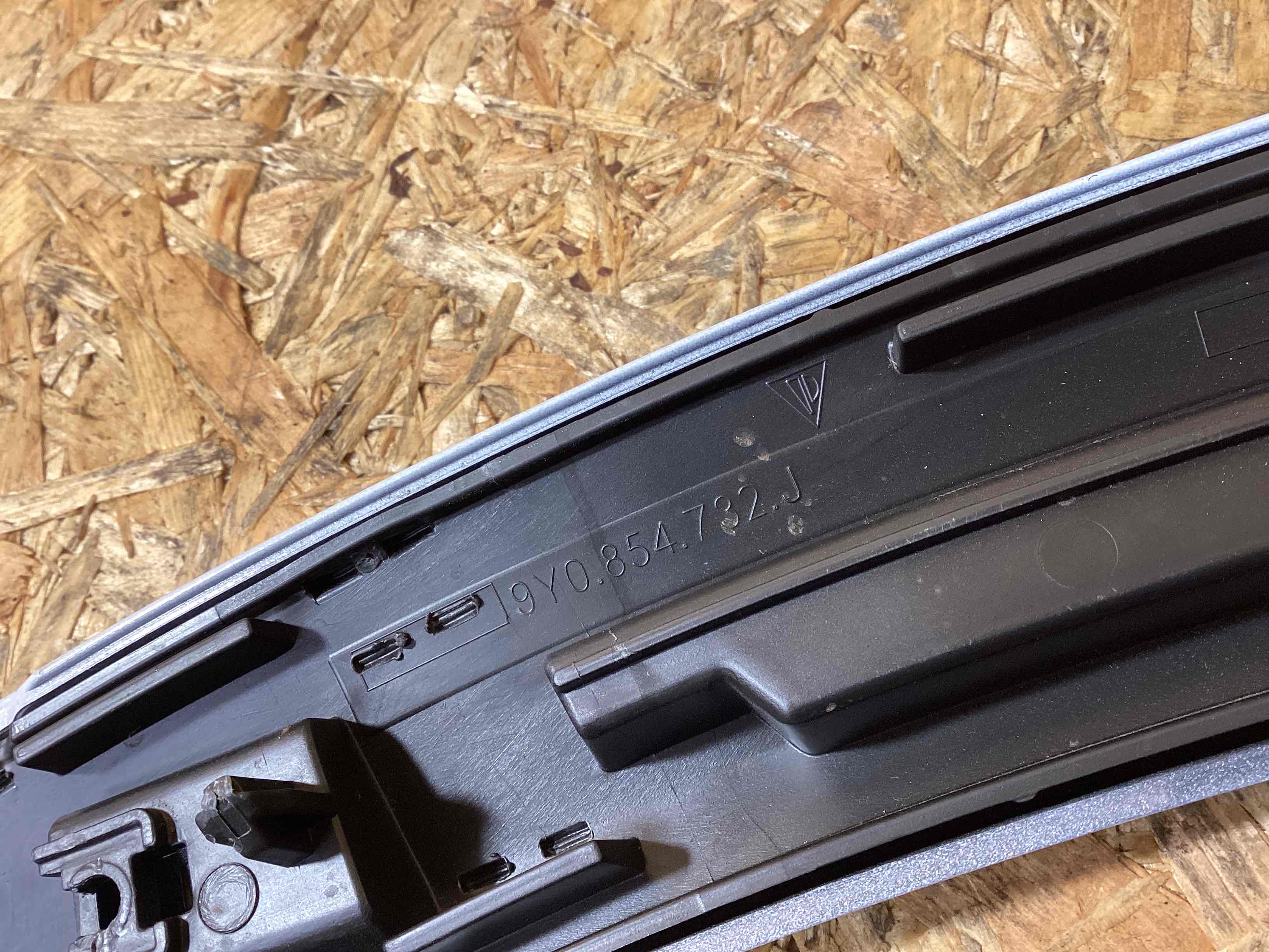 Молдинг арки, накладка на арку Porsche Cayenne 281025-128