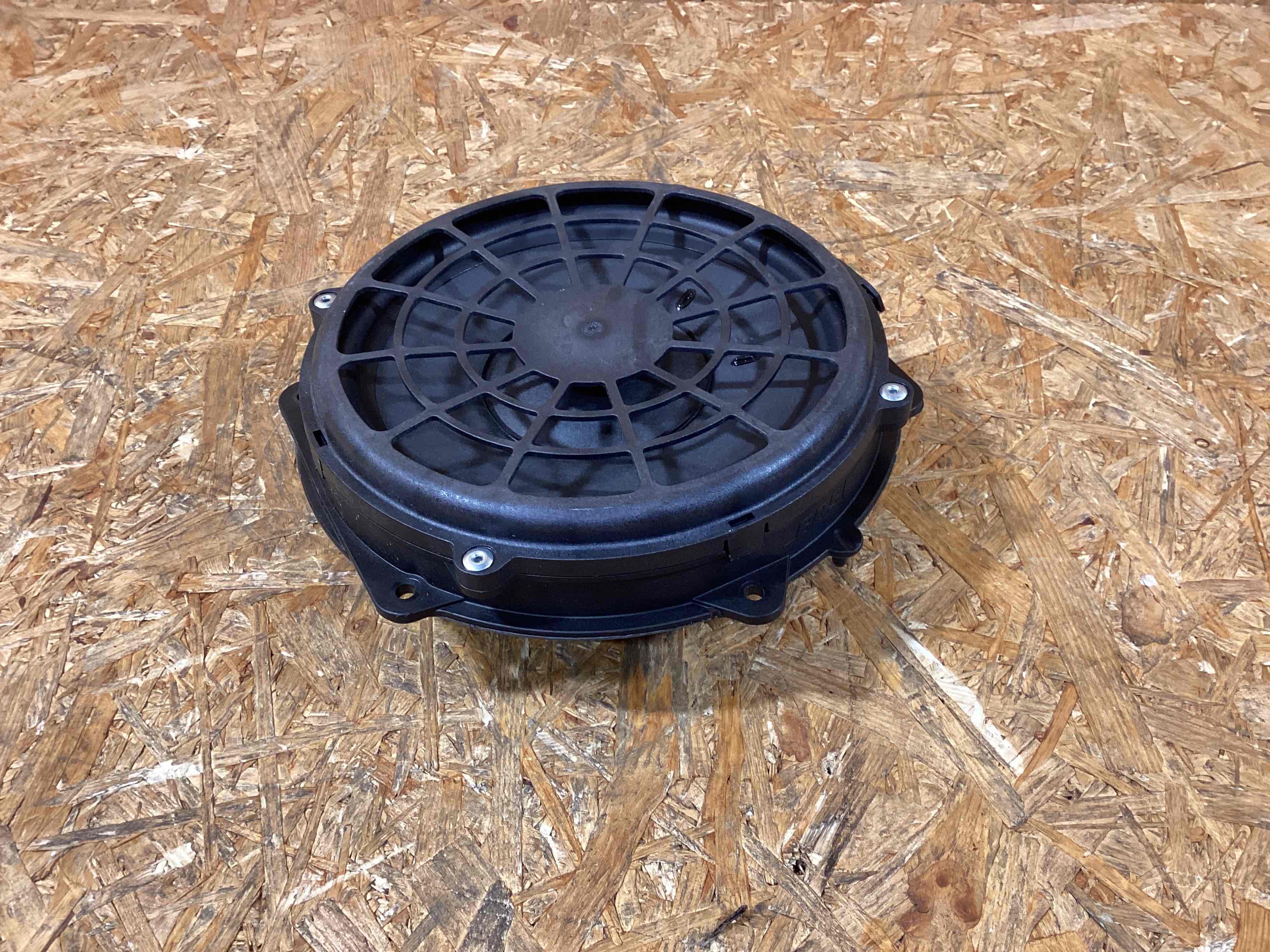 Динамик Porsche 911 281125-102