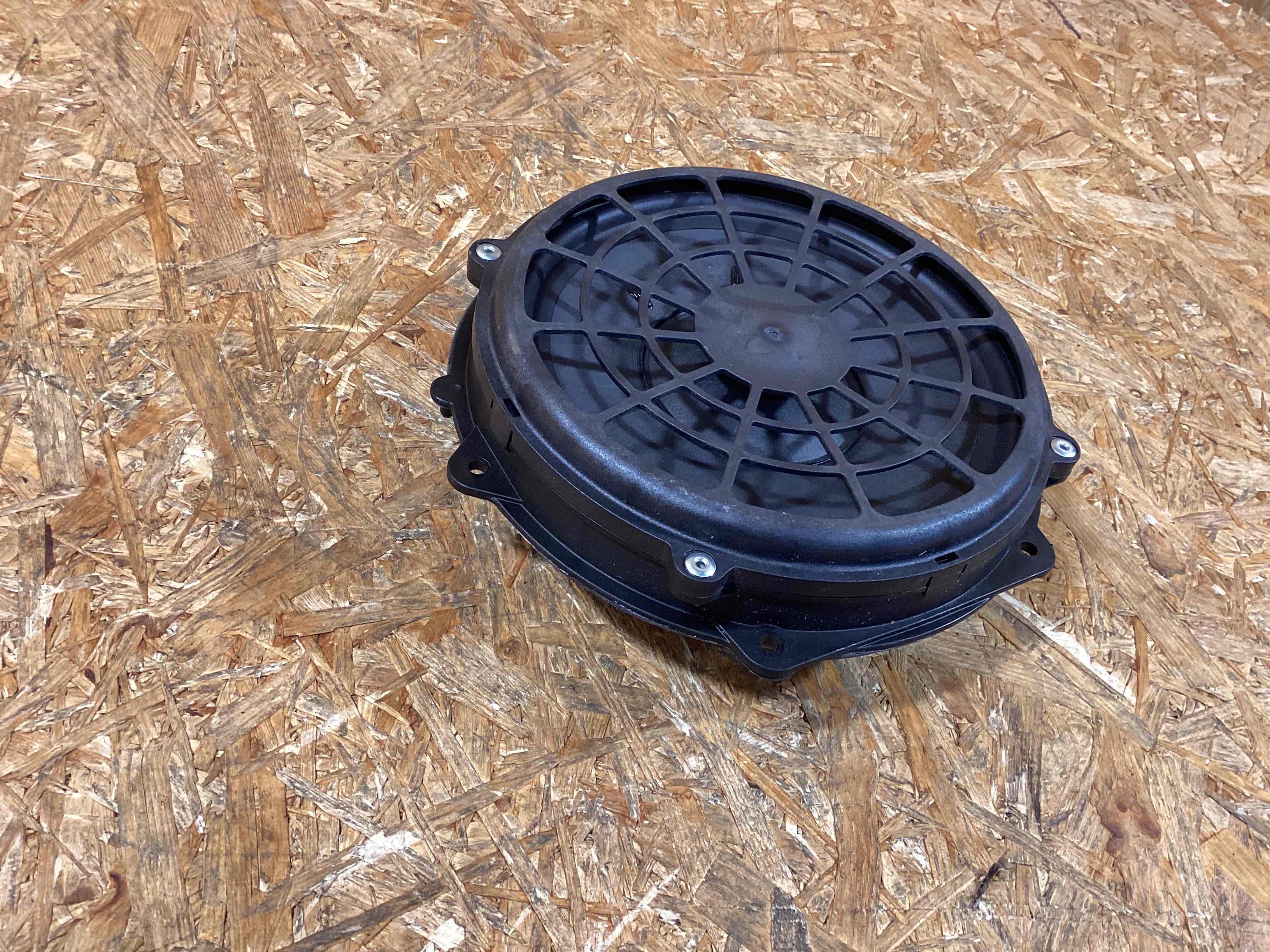 Динамик Porsche 911 281125-102