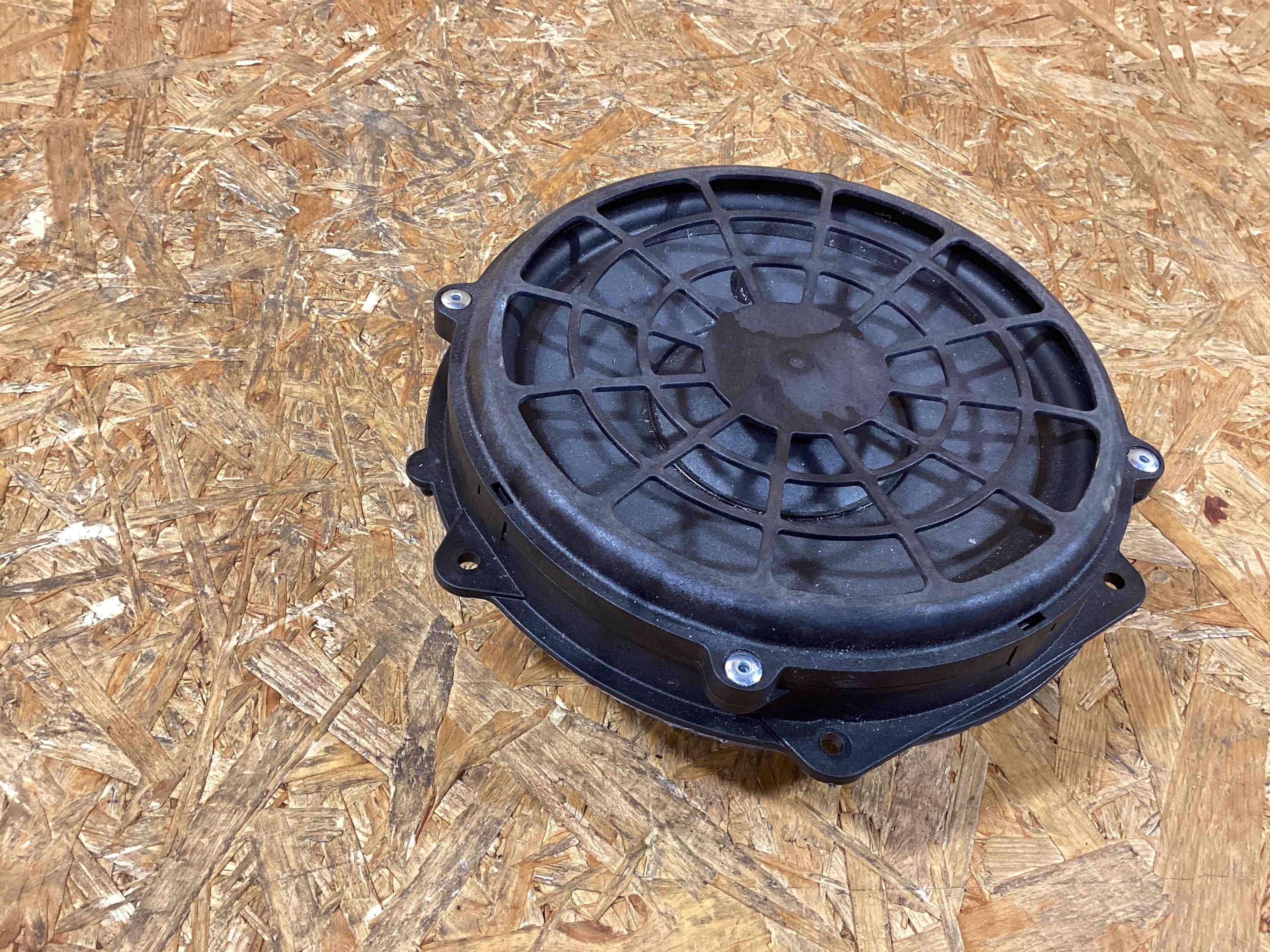 Динамик Porsche 911 281125-103