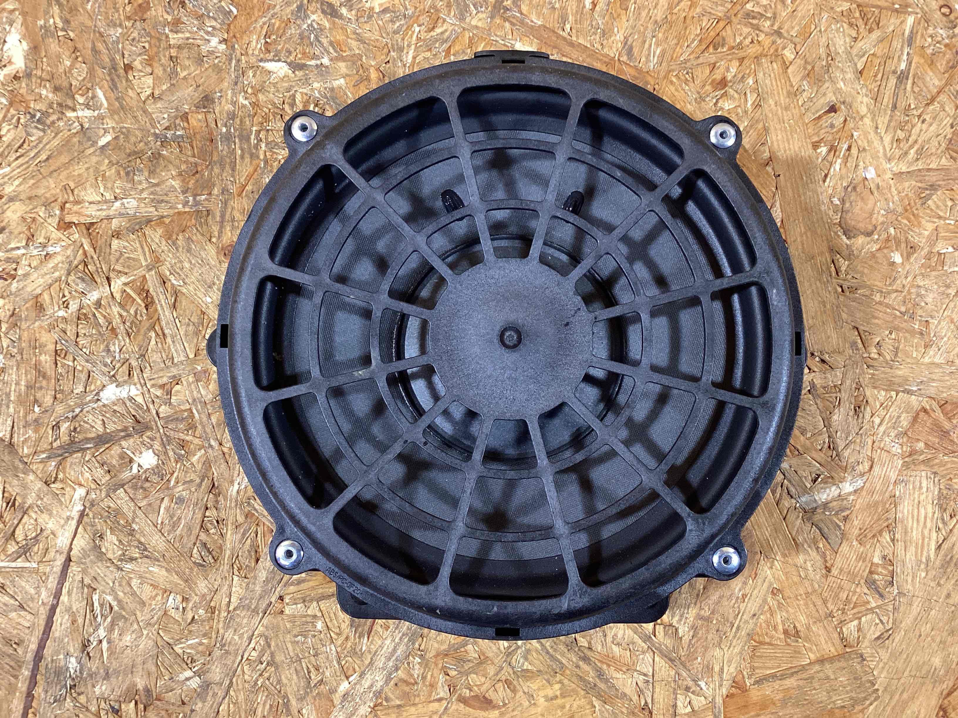 Динамик Porsche Panamera 281125-104