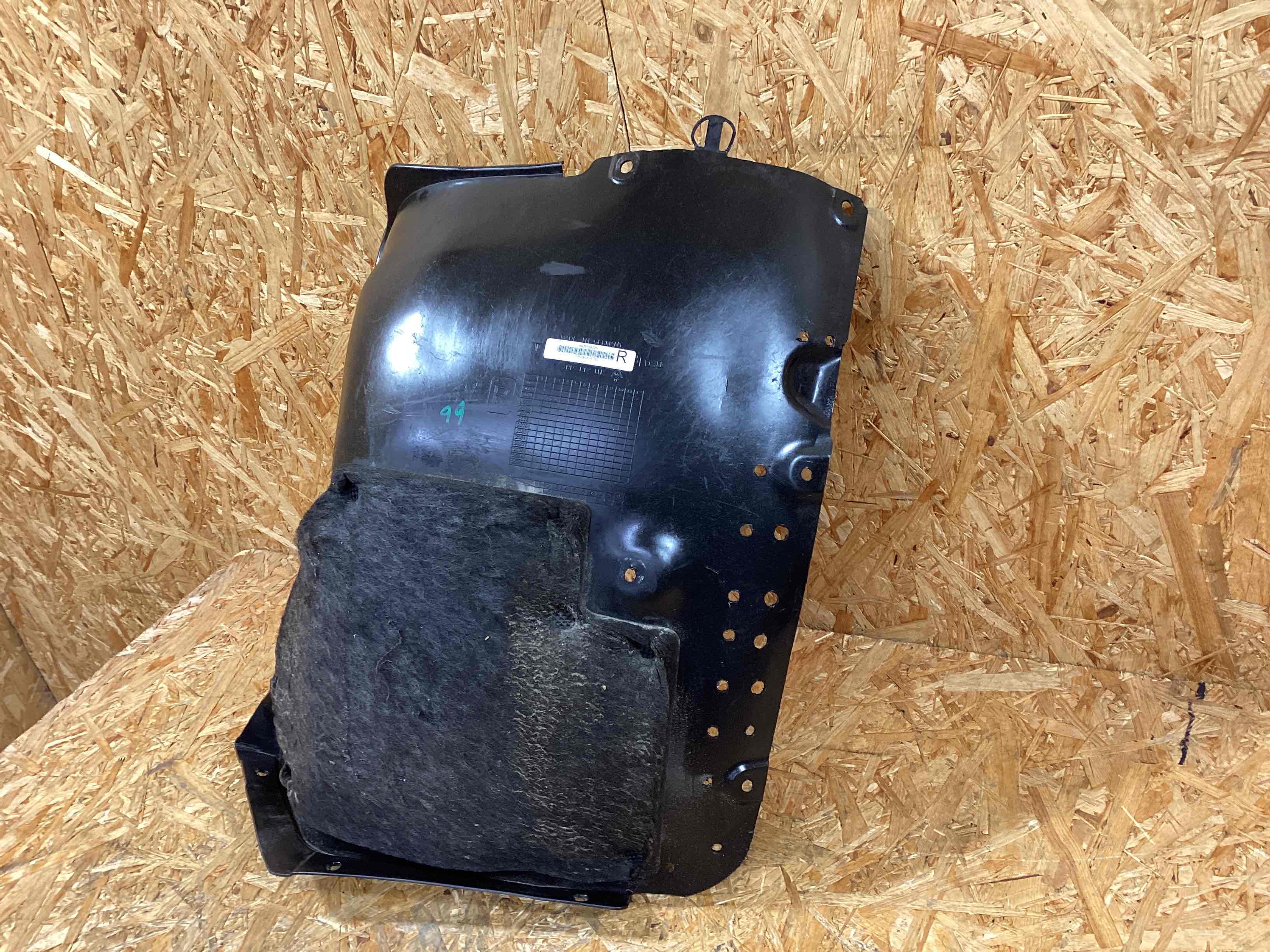 Защита арок задняя правая (подкрылок) Porsche 911 281125-106