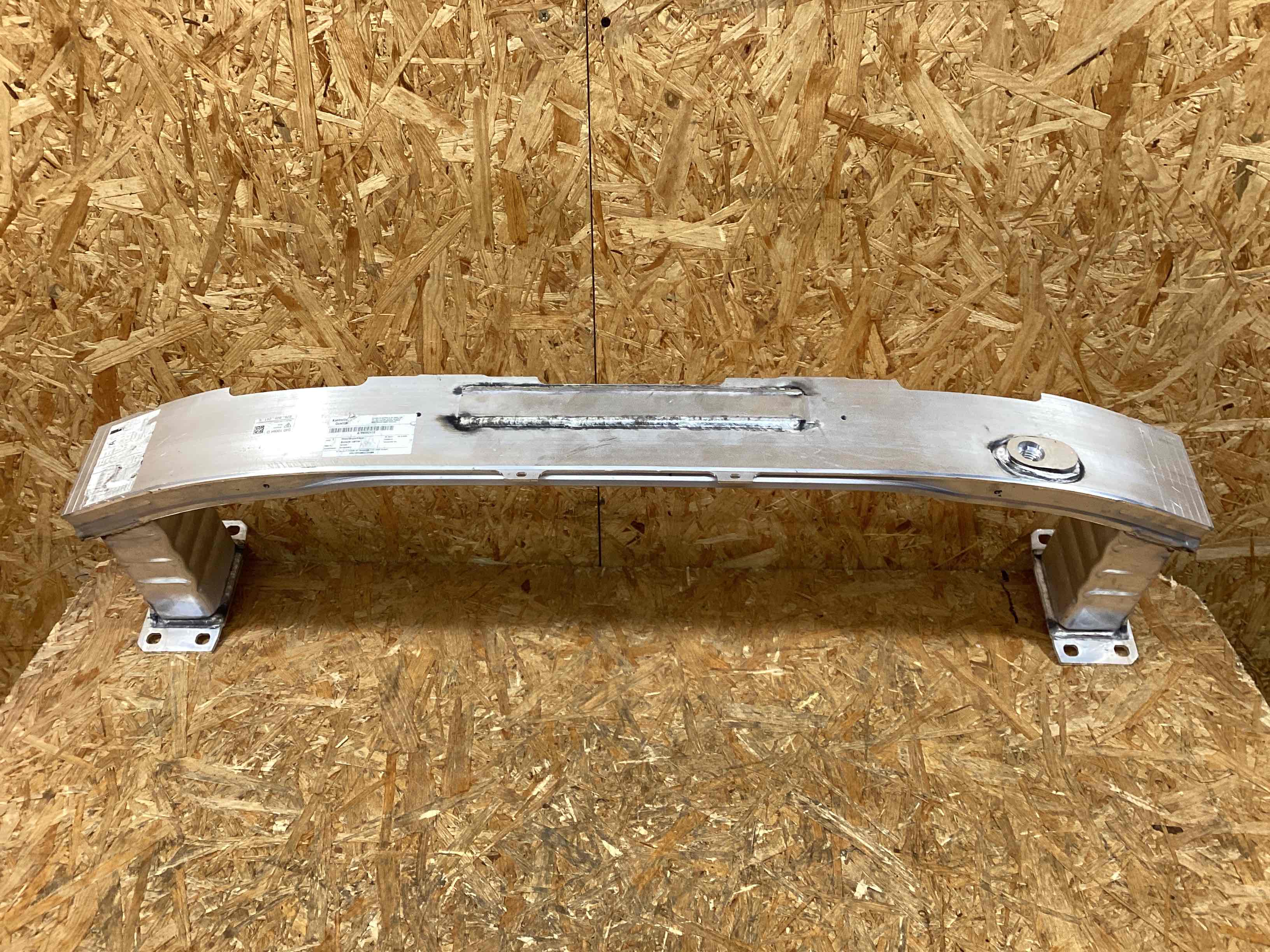 Усилитель бампера переднего Porsche Panamera 290126-105