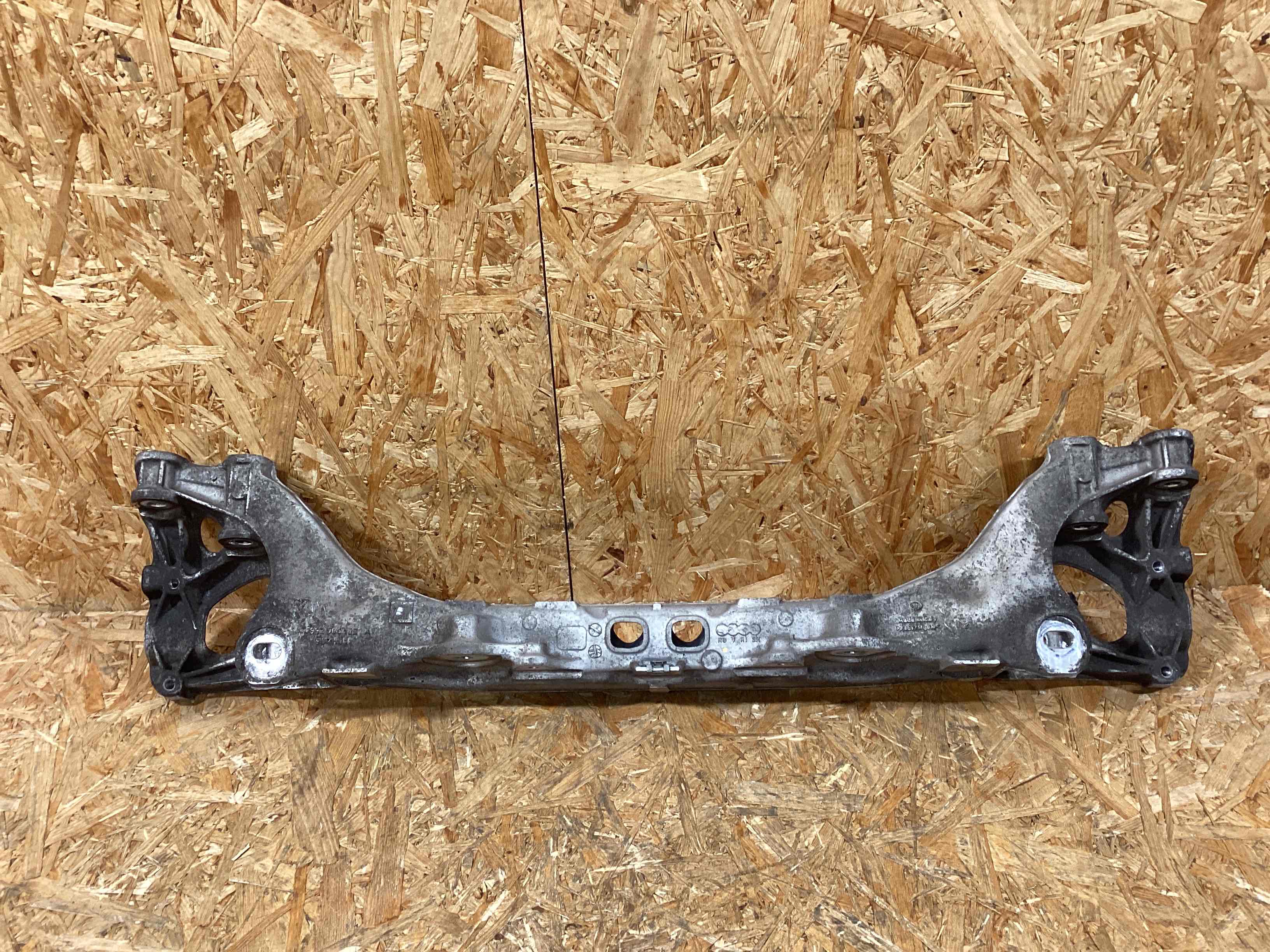 Балка подвески задняя Porsche 911 290126-106