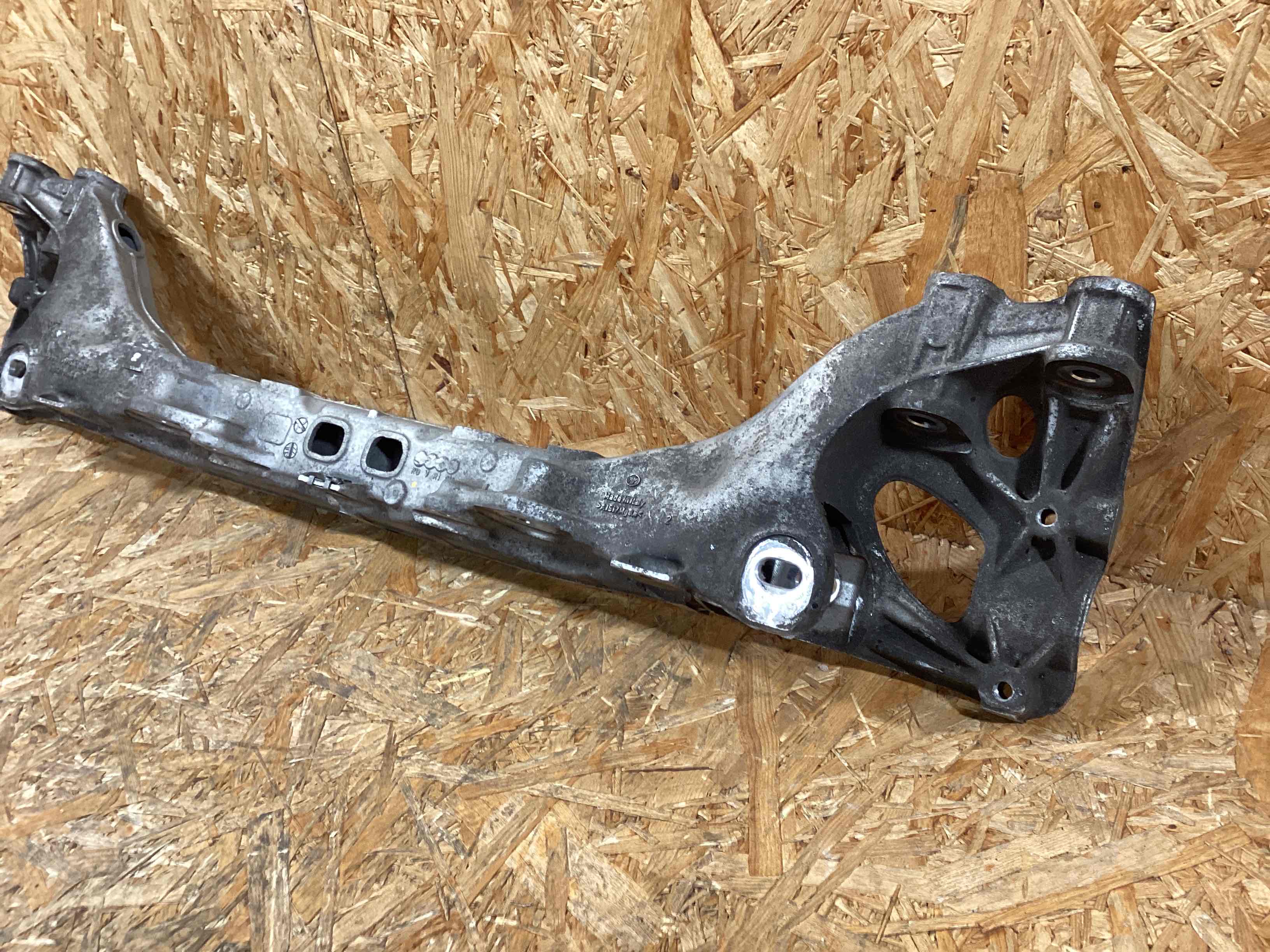 Балка подвески задняя Porsche 911 290126-106