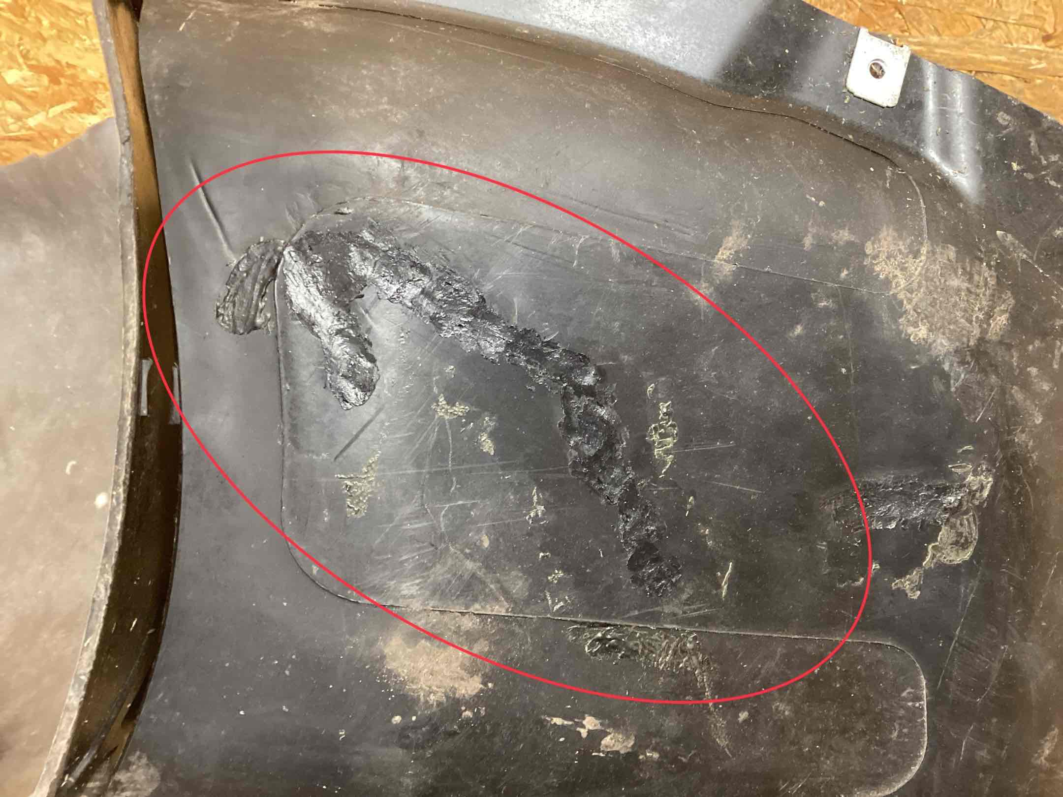 Защита арок передняя правая (подкрылок) Porsche 718 Cayman 290126-109