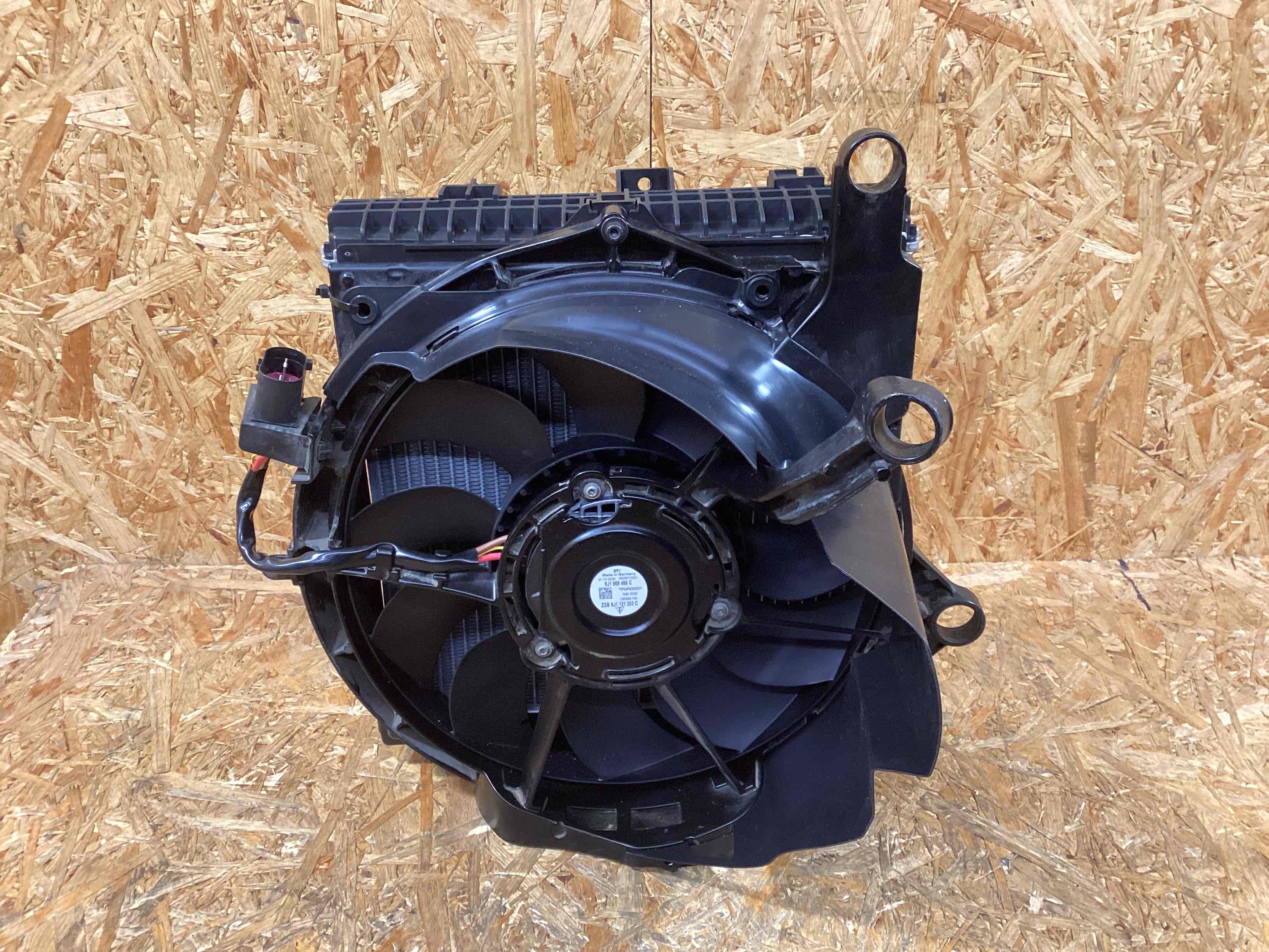 Кассета радиаторов Porsche Taycan 290126-110