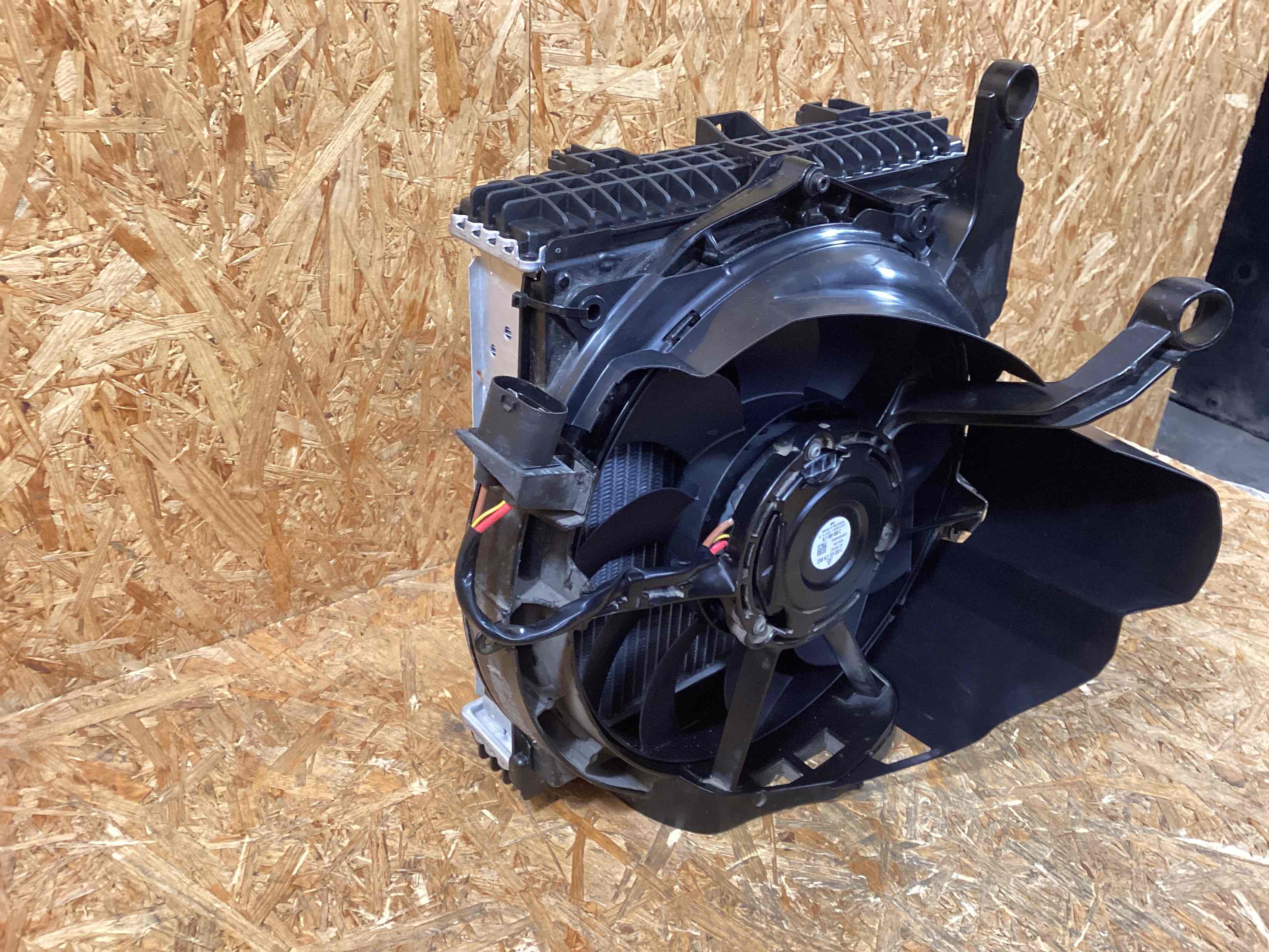 Кассета радиаторов Porsche Taycan 290126-110