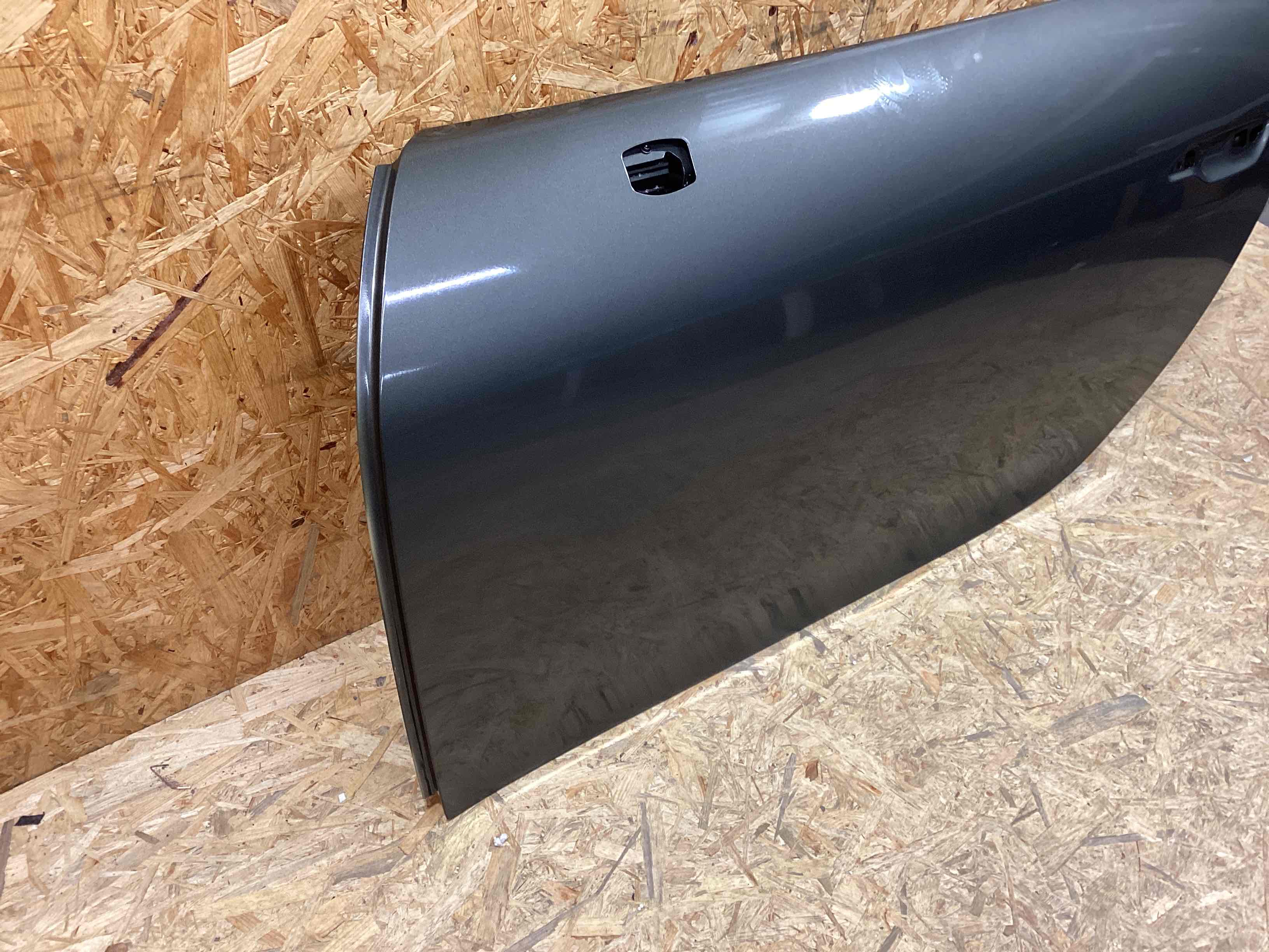 Дверь передняя левая Porsche 911 290126-114