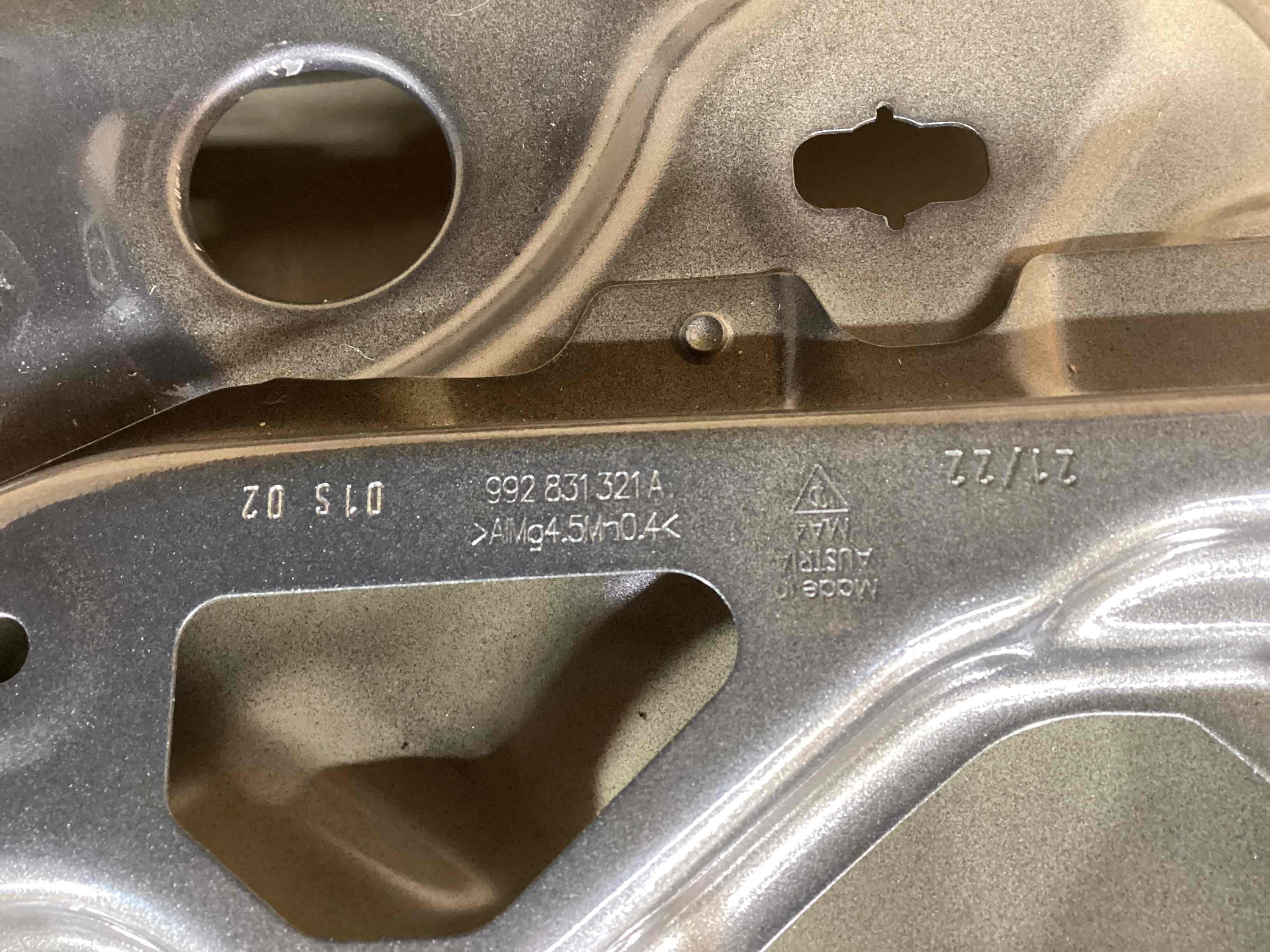 Дверь передняя левая Porsche 911 290126-114