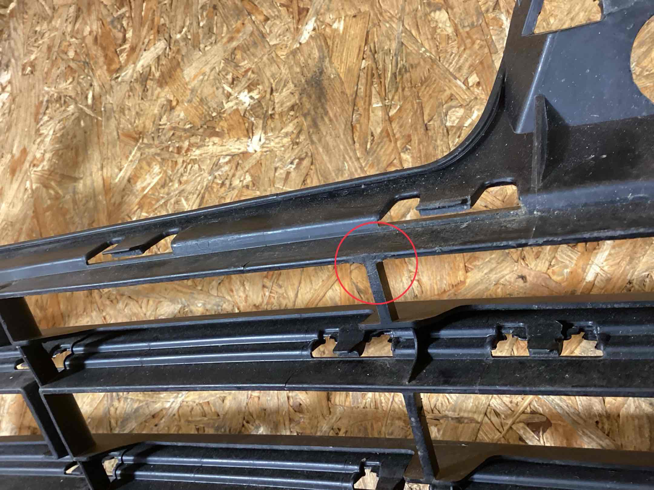 Заглушка, вставка (решетка) в бампер Porsche Cayenne 290126-116