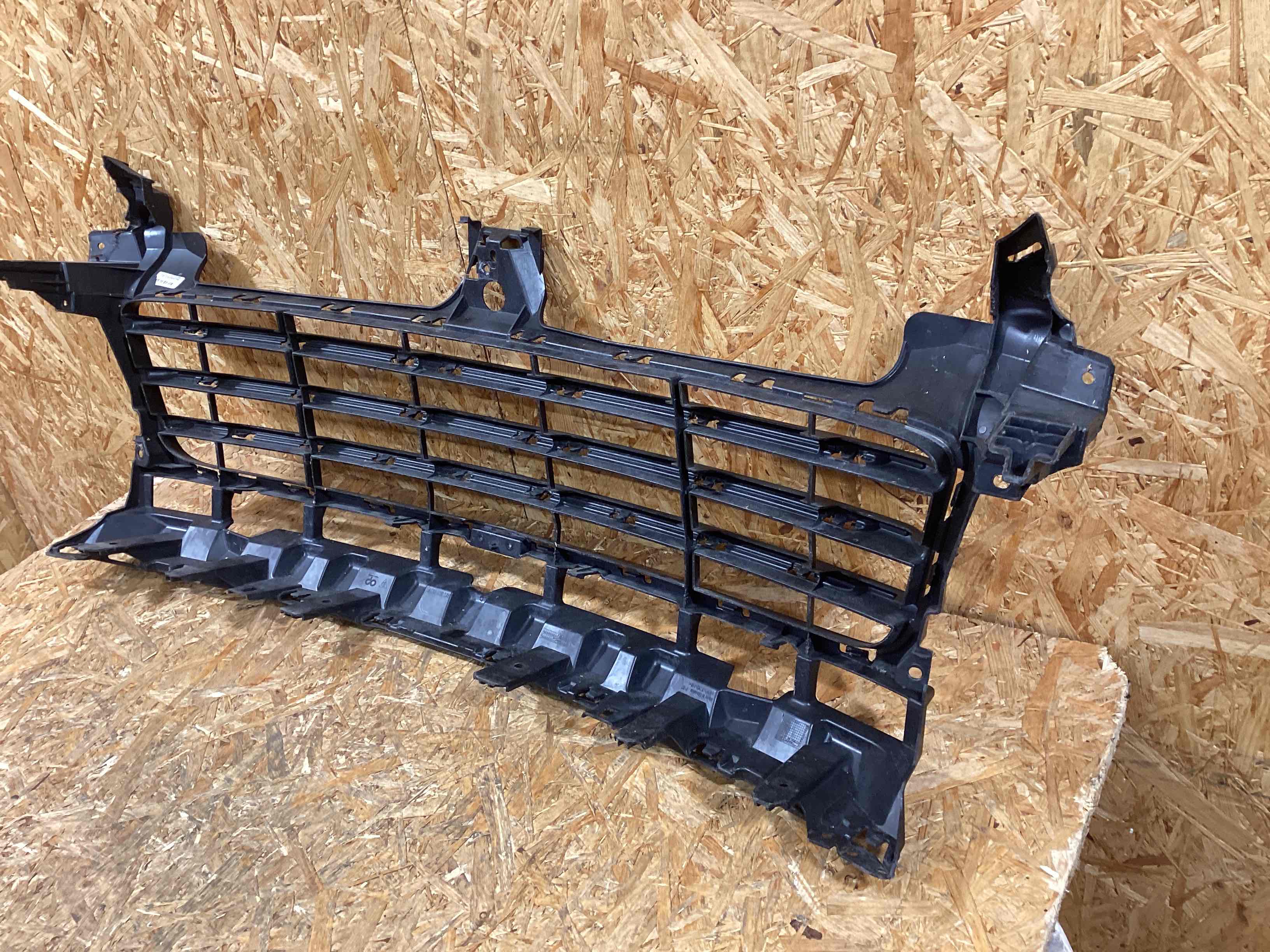 Заглушка, вставка (решетка) в бампер Porsche Cayenne 290126-116