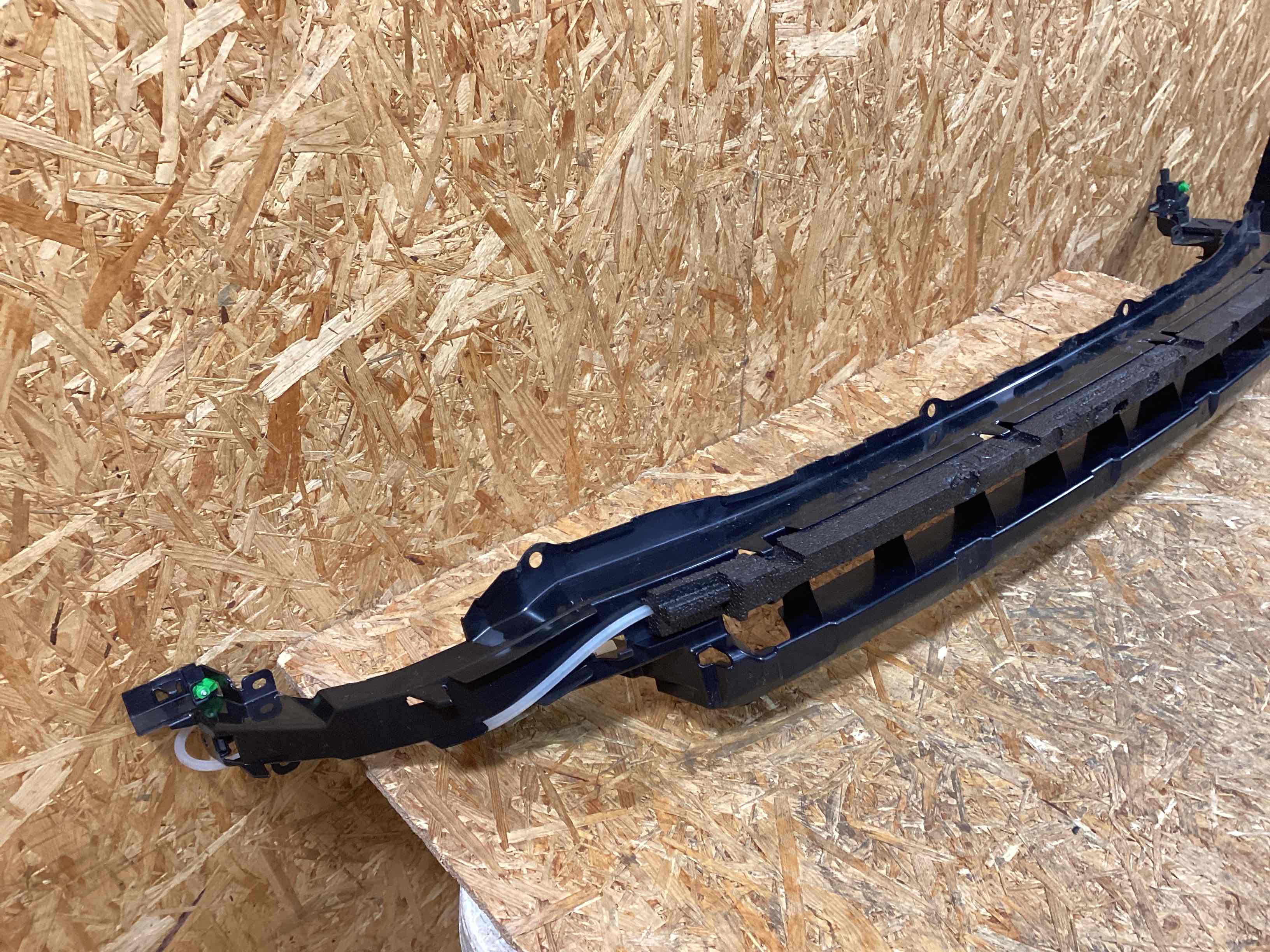 Усилитель бампера Land Rover Discovery Sport L550 290126-117