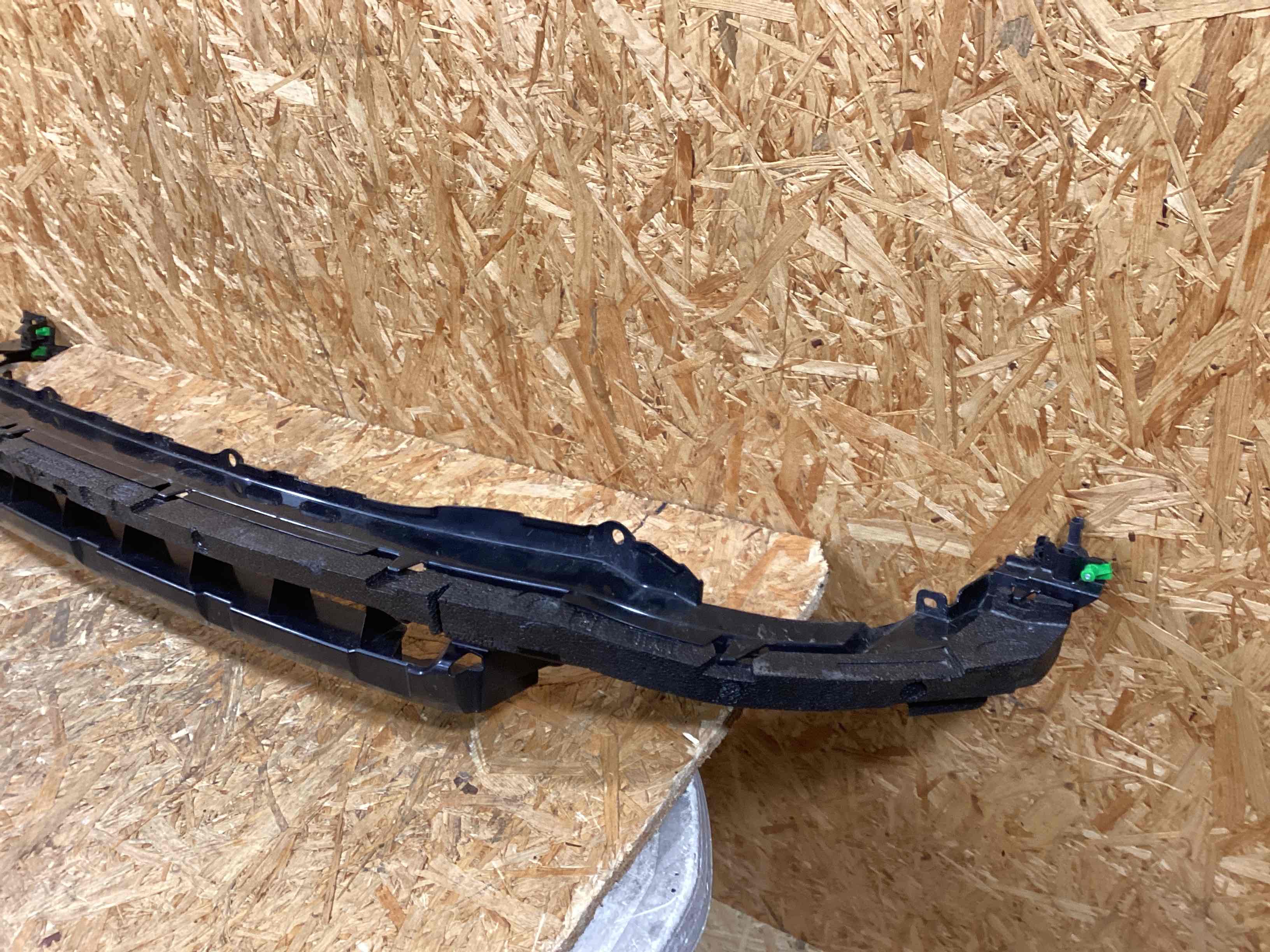 Усилитель бампера Land Rover Discovery Sport L550 290126-117