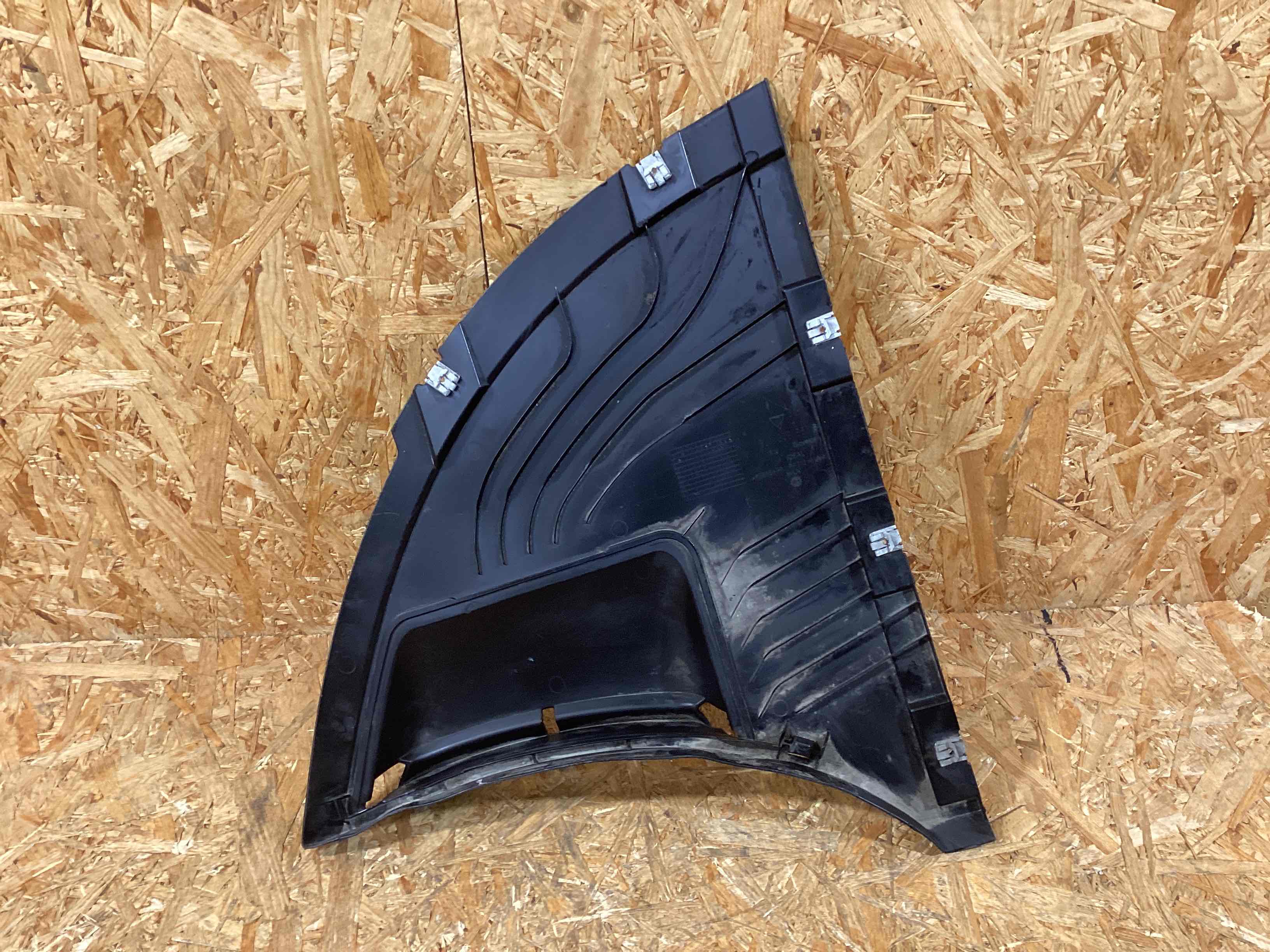 Защита арок передняя левая (подкрылок) Porsche Taycan 290126-119