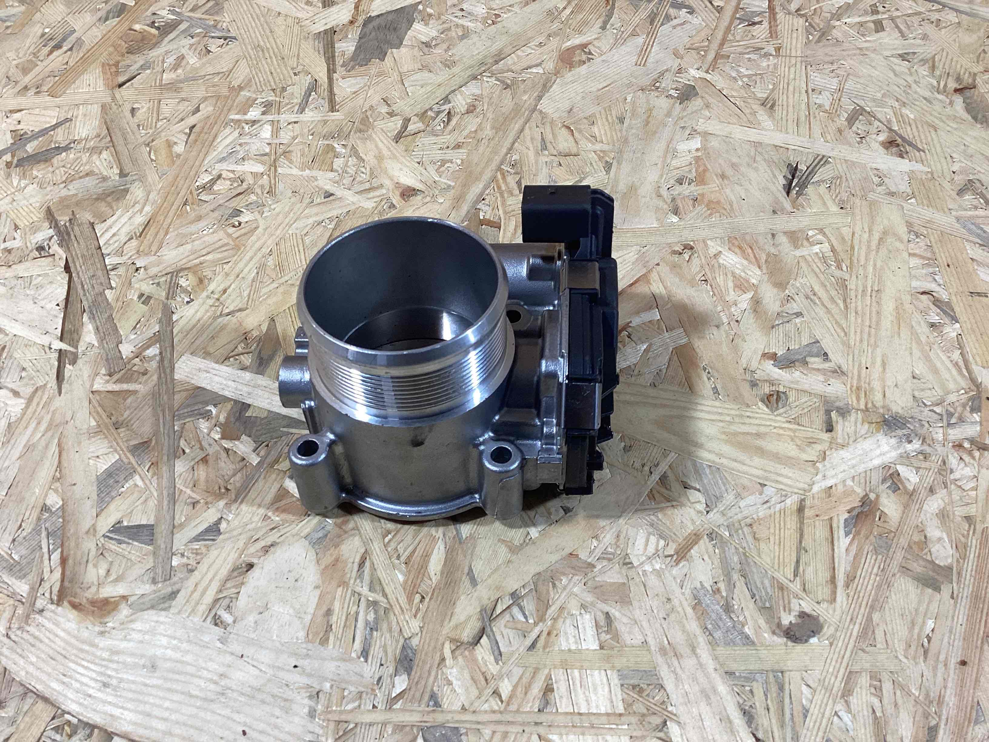 Заслонка дроссельная Audi A6 290426-114