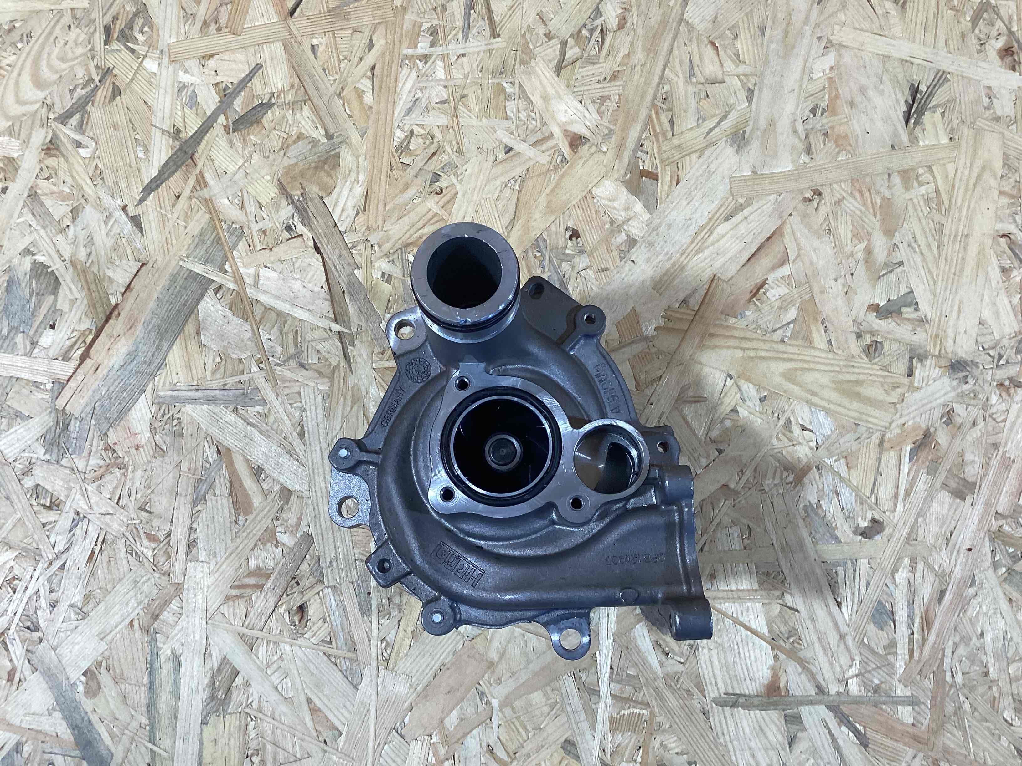 Помпа Porsche 911 290426-115