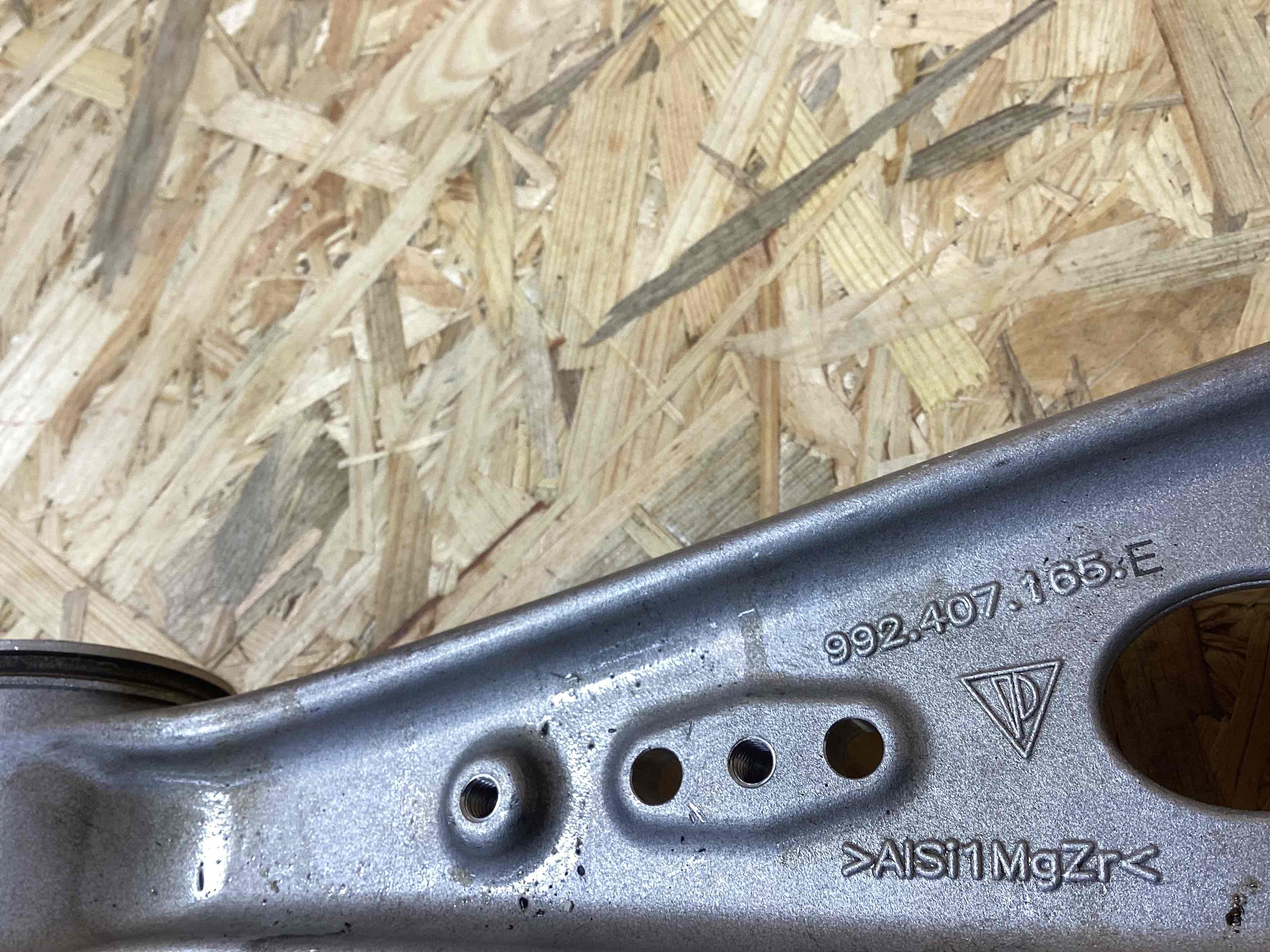 Рычаг передний Porsche 911 290426-128