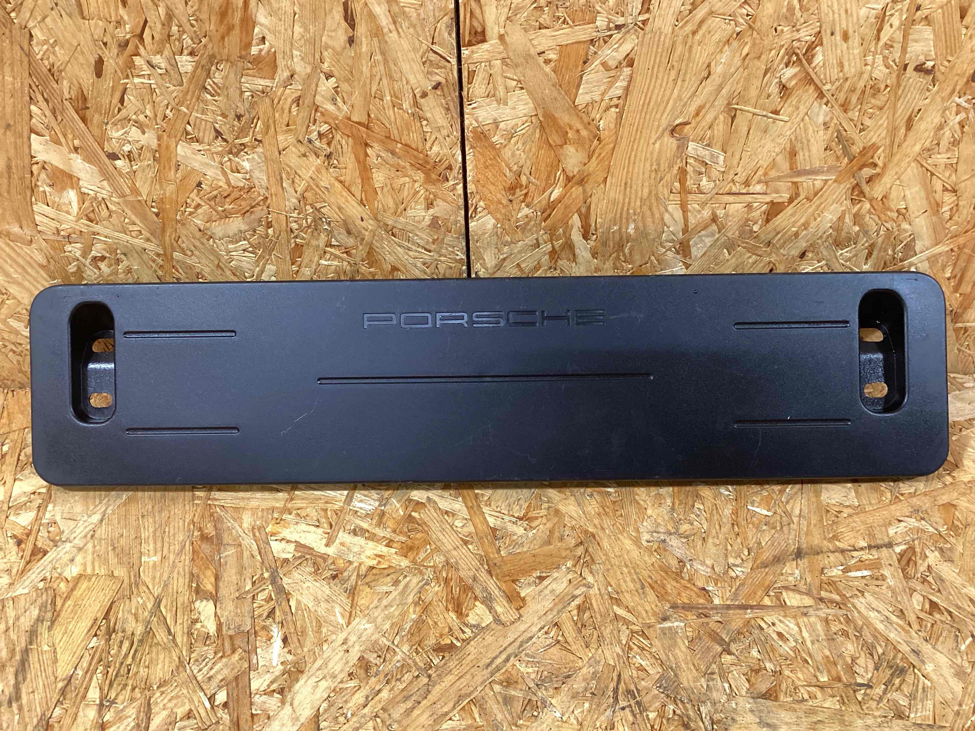 Накладка на бампер Porsche Cayenne 290825-125