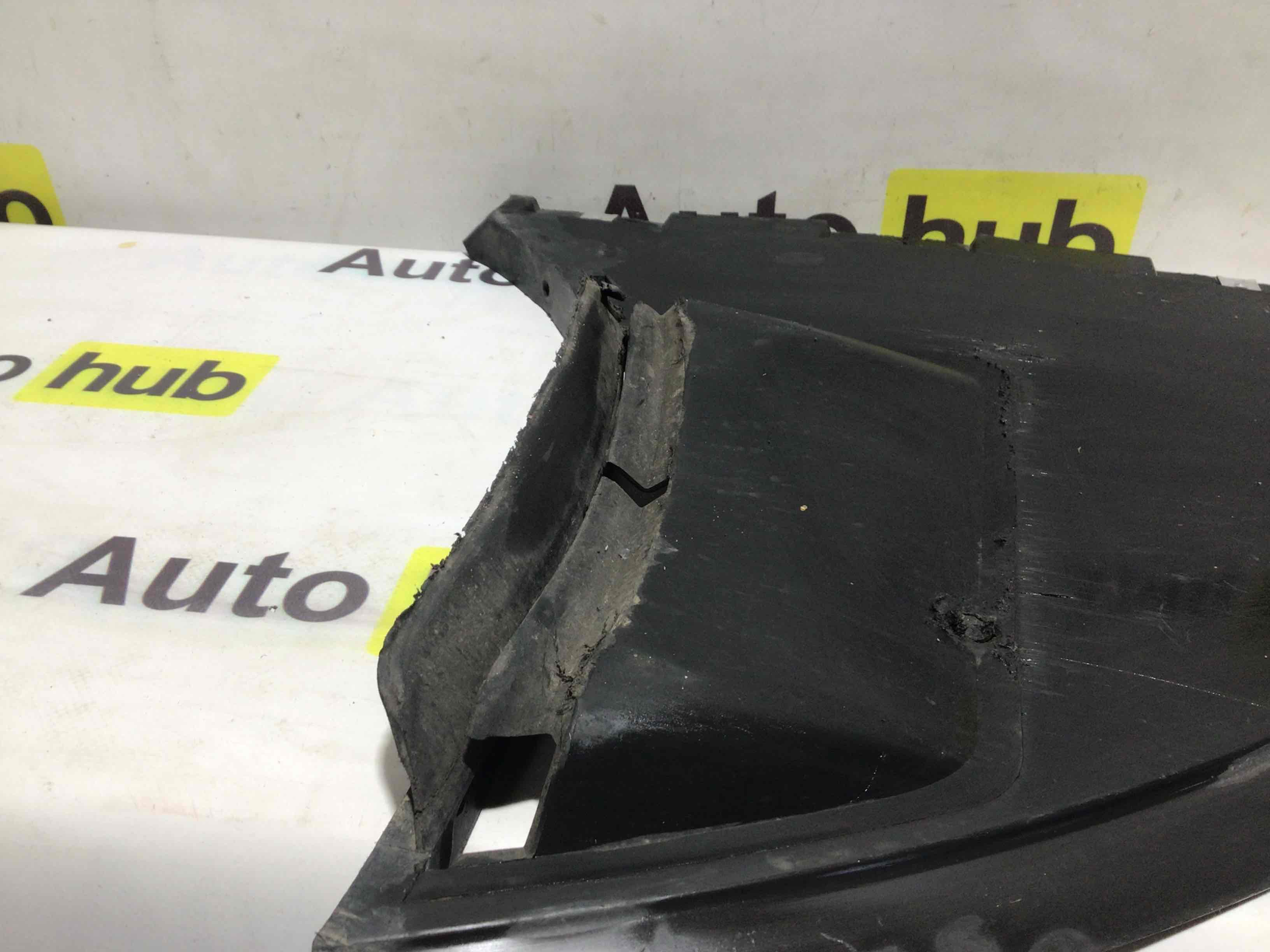 Защита арок передняя левая (подкрылок) Porsche Taycan 290925-007