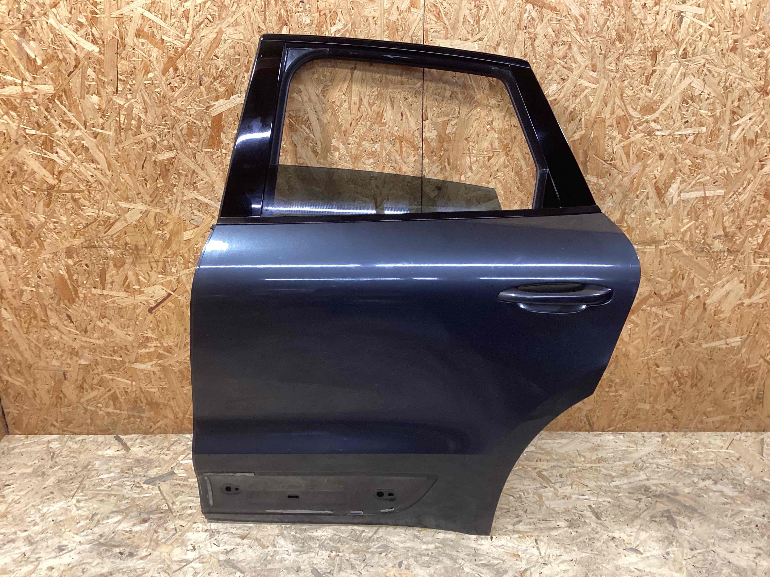 Дверь задняя левая Porsche Macan 290925-103