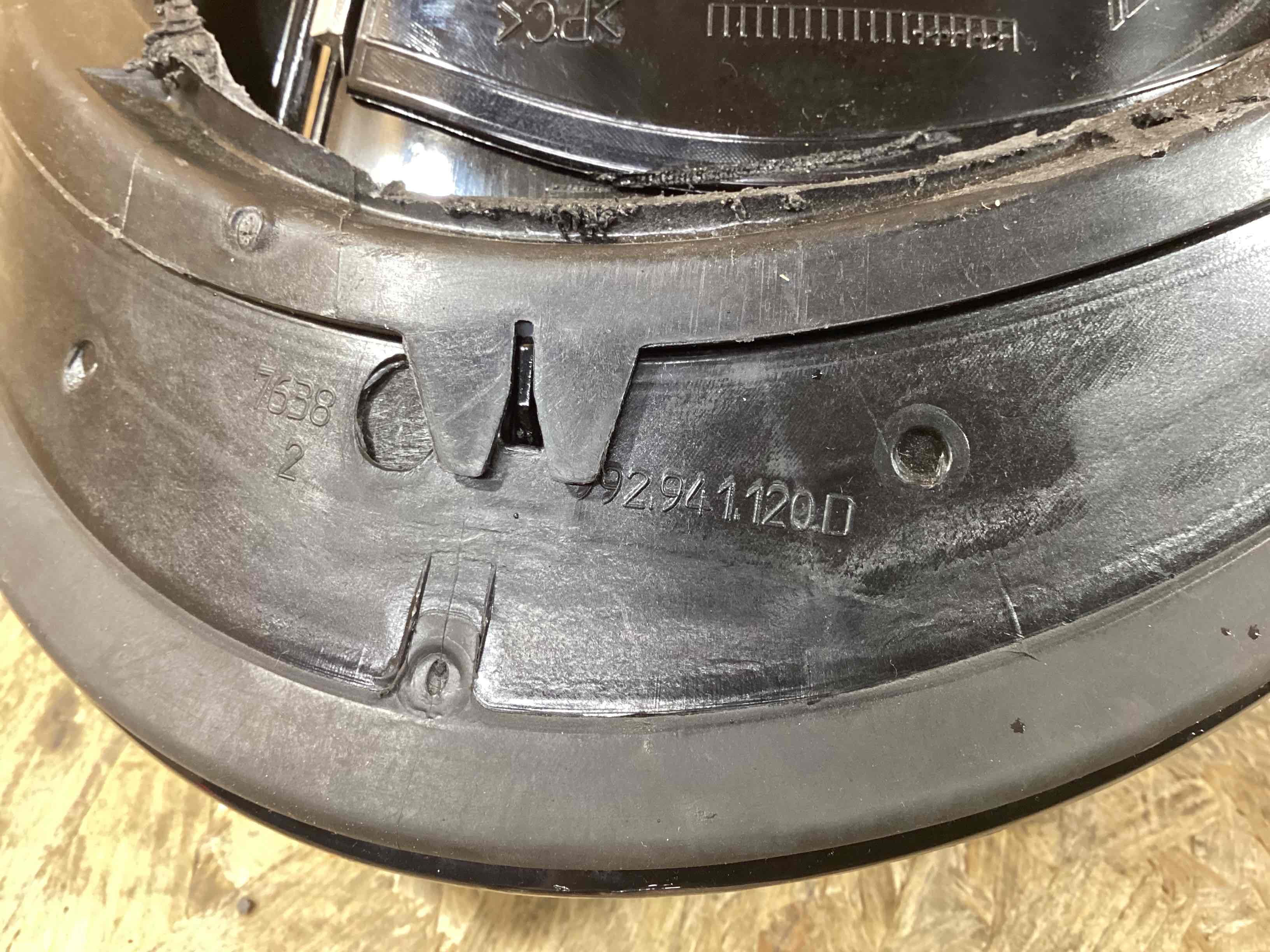 Фара правая Porsche 911 290926-121