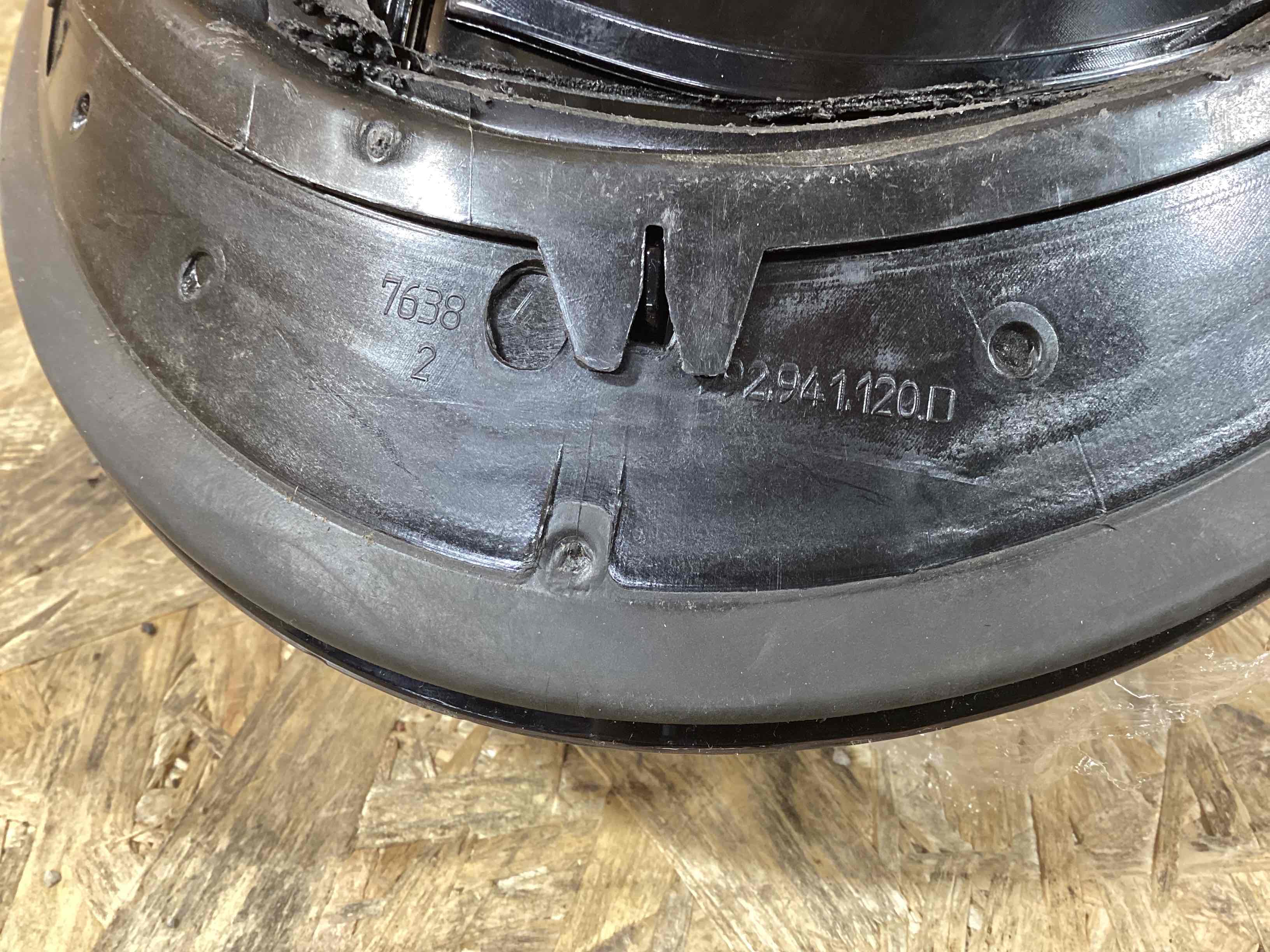 Фара правая Porsche 911 290926-124