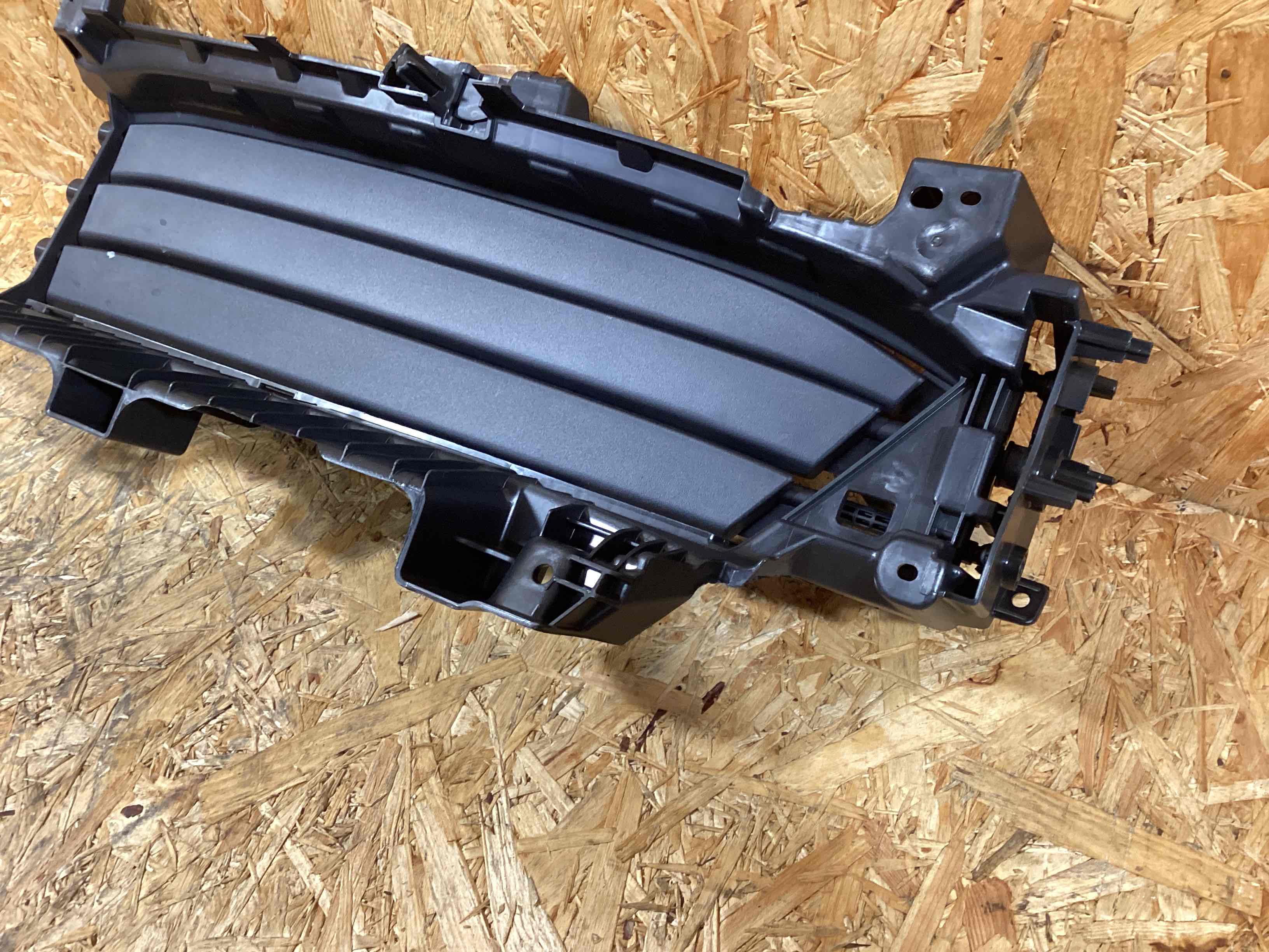 Жалюзи радиатора Porsche Macan 291025-103