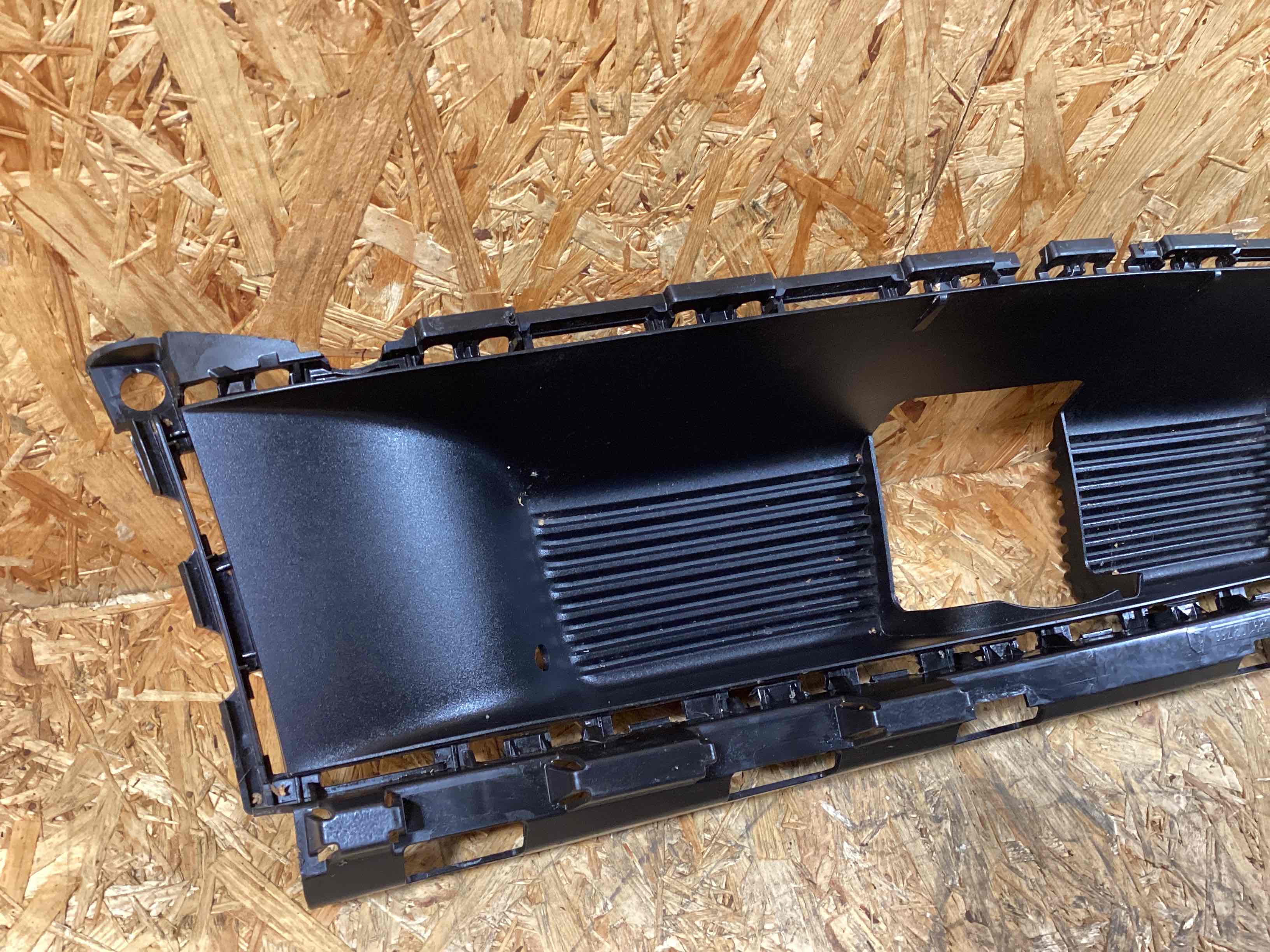 Заглушка, вставка (решетка) в бампер Porsche 911 291025-117