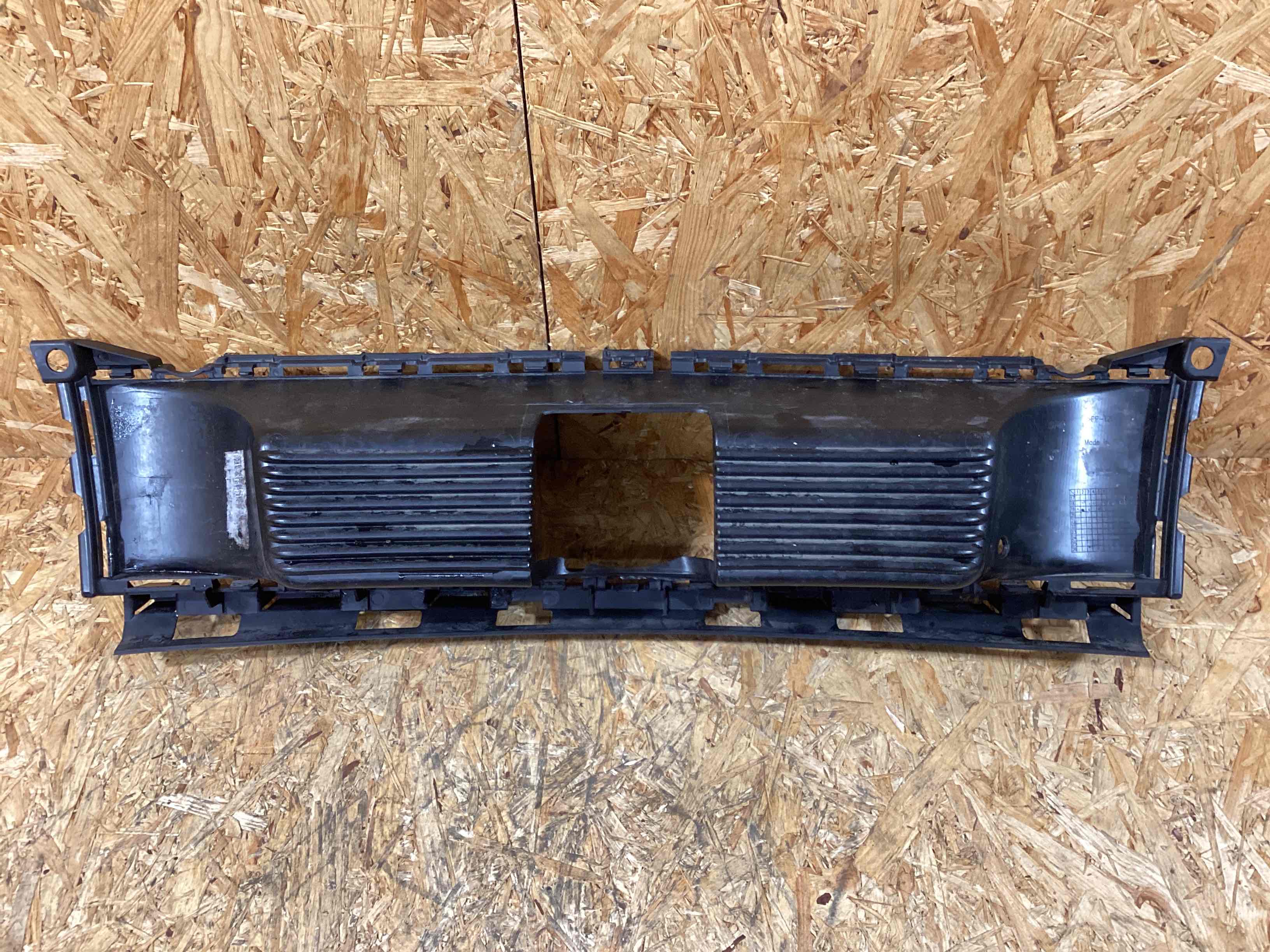 Заглушка, вставка (решетка) в бампер Porsche 911 291025-117