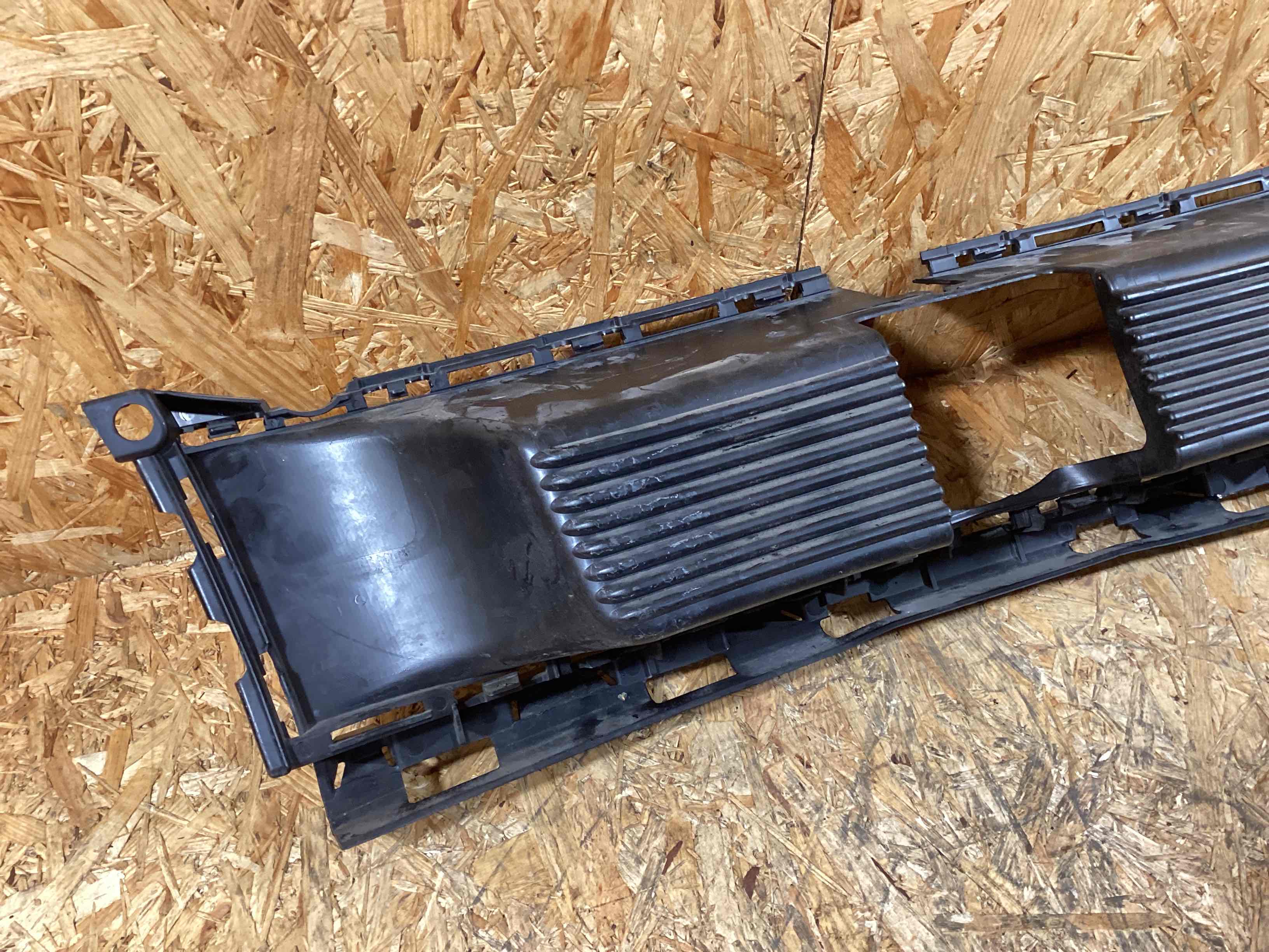 Заглушка, вставка (решетка) в бампер Porsche 911 291025-118