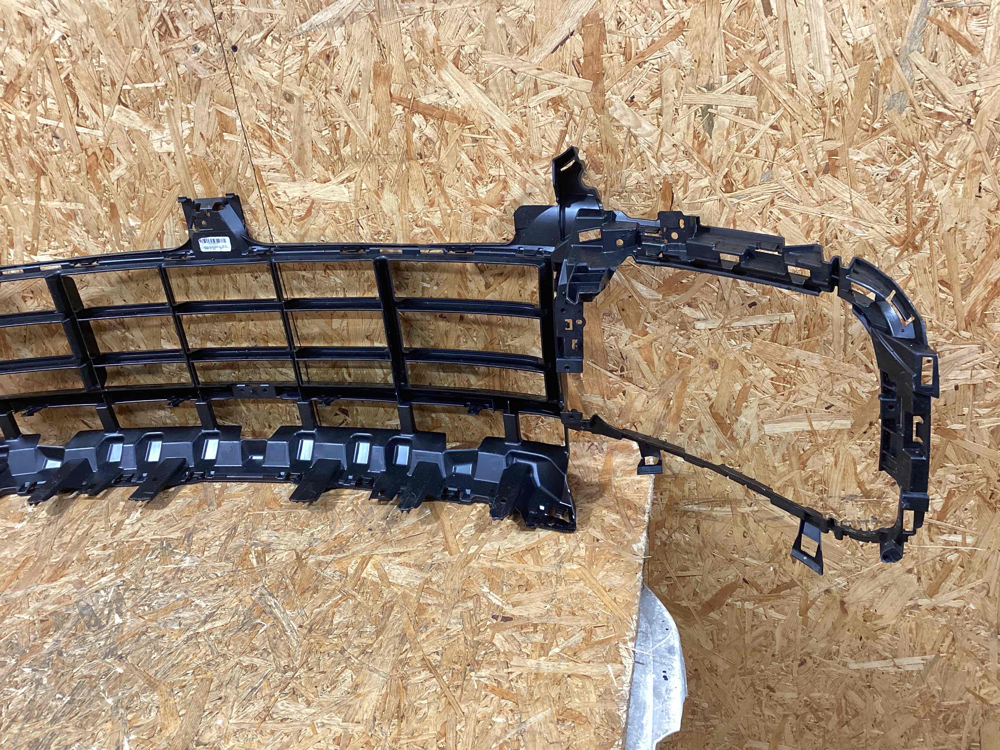 Заглушка, вставка (решетка) в бампер Porsche Cayenne 291225-101