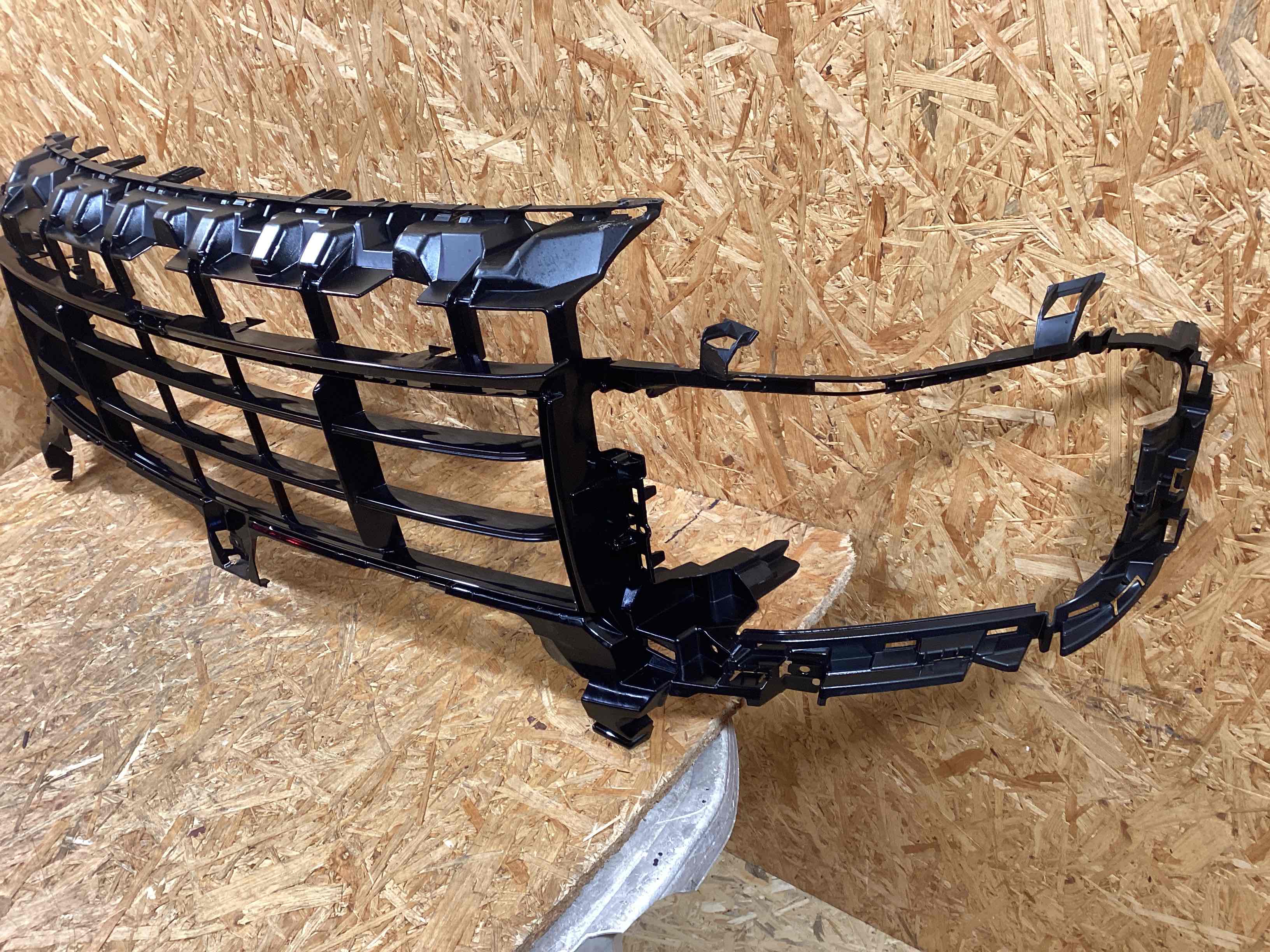 Заглушка, вставка (решетка) в бампер Porsche Cayenne 291225-102