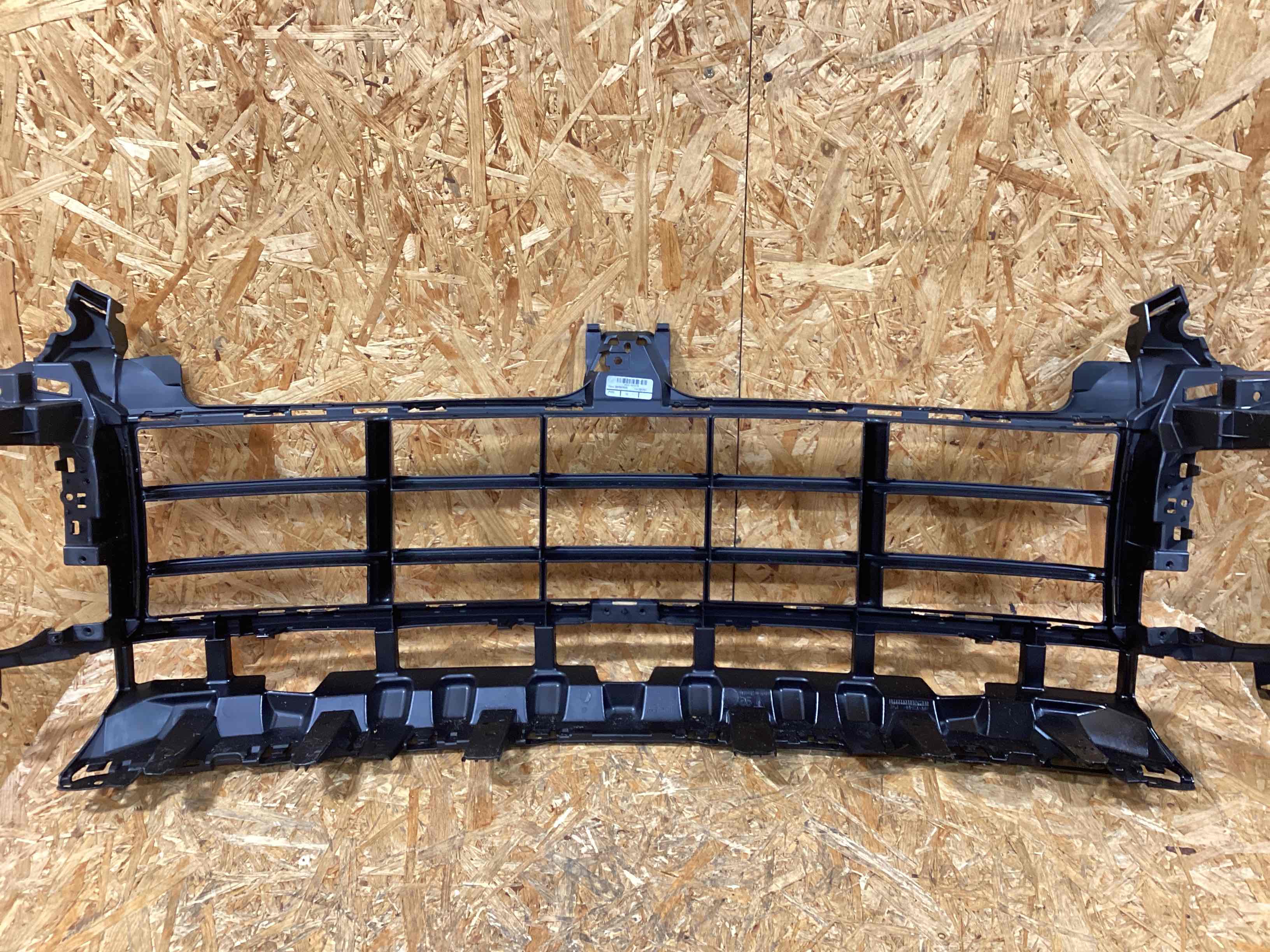 Заглушка, вставка (решетка) в бампер Porsche Cayenne 291225-102