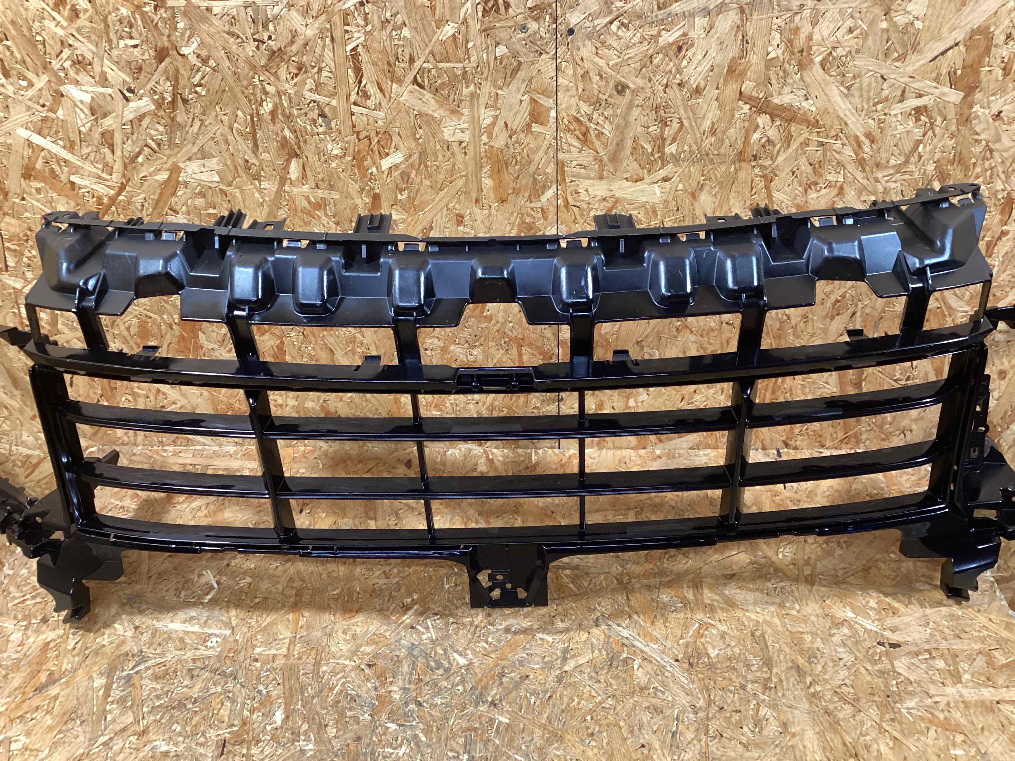 Заглушка, вставка (решетка) в бампер Porsche Cayenne 291225-103