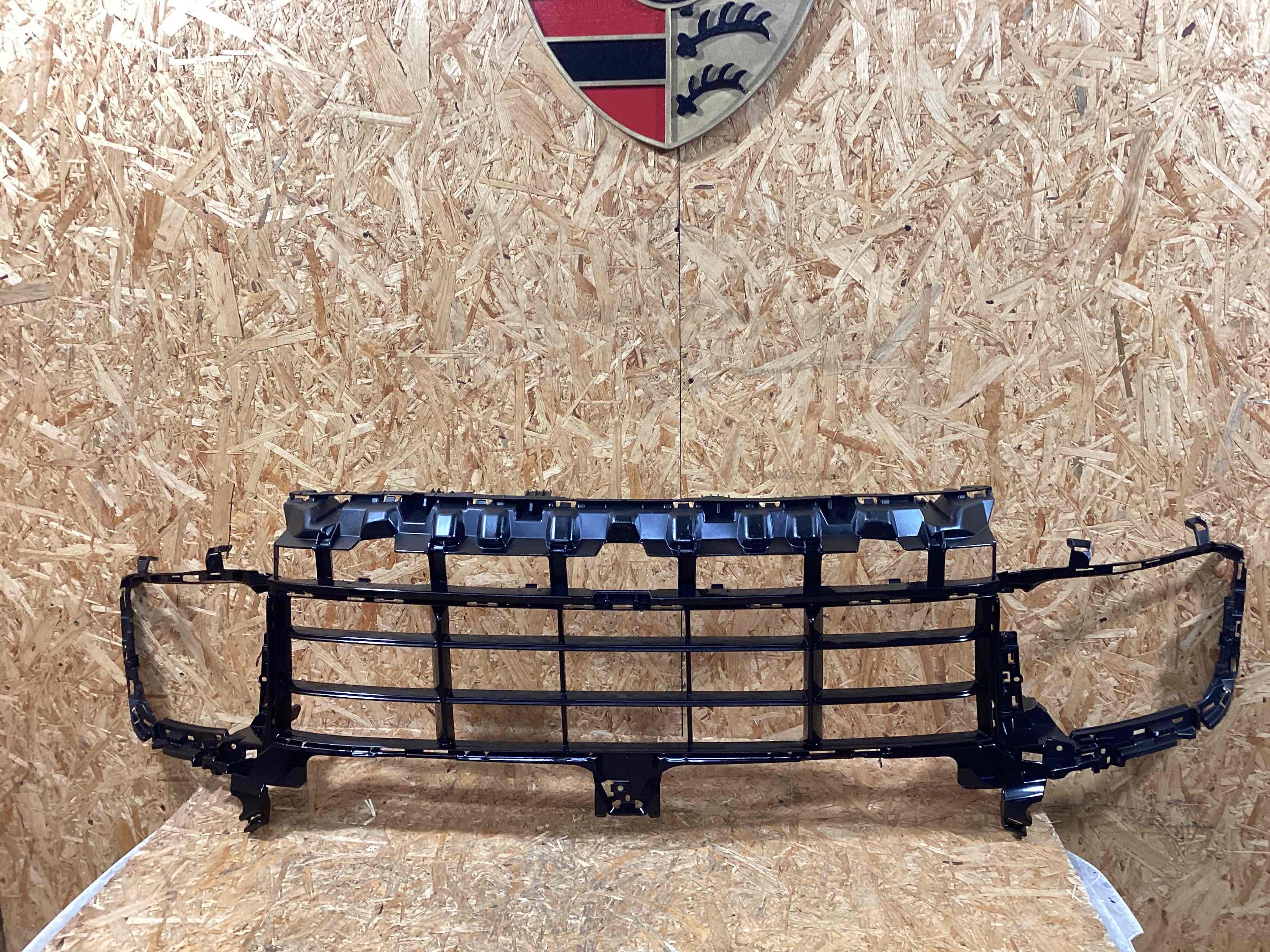 Заглушка, вставка (решетка) в бампер Porsche Cayenne 291225-103