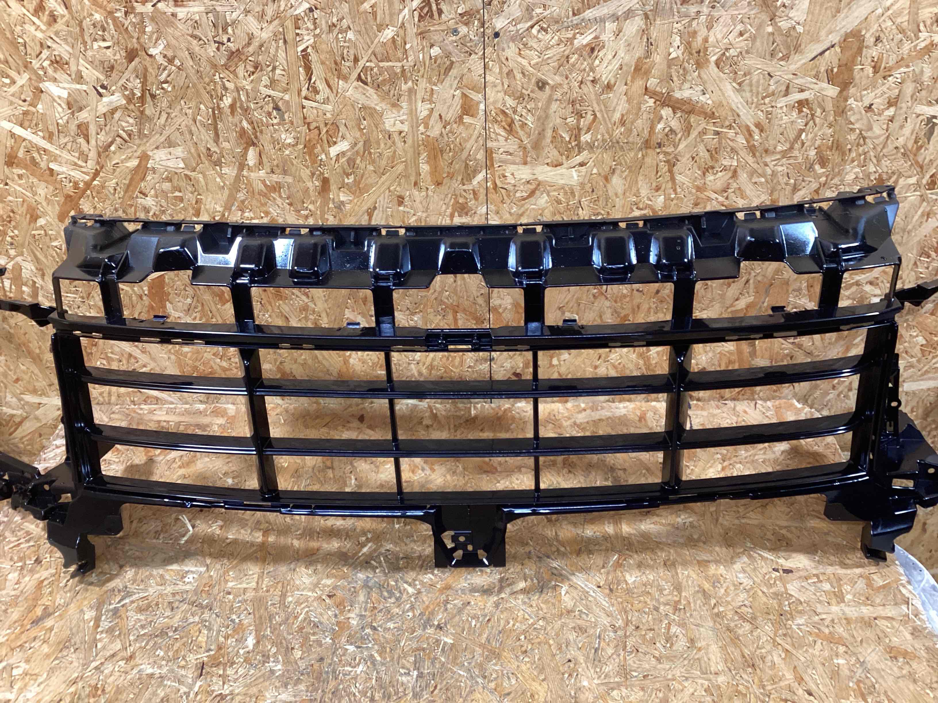 Заглушка, вставка (решетка) в бампер Porsche Cayenne 291225-104