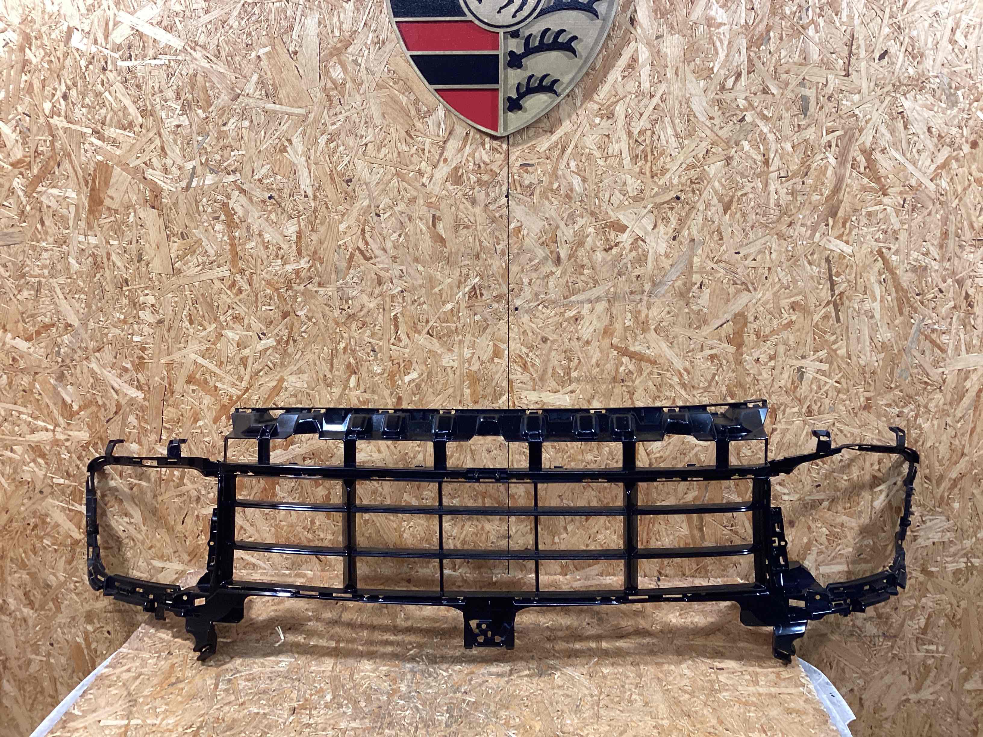 Заглушка, вставка (решетка) в бампер Porsche Cayenne 291225-104