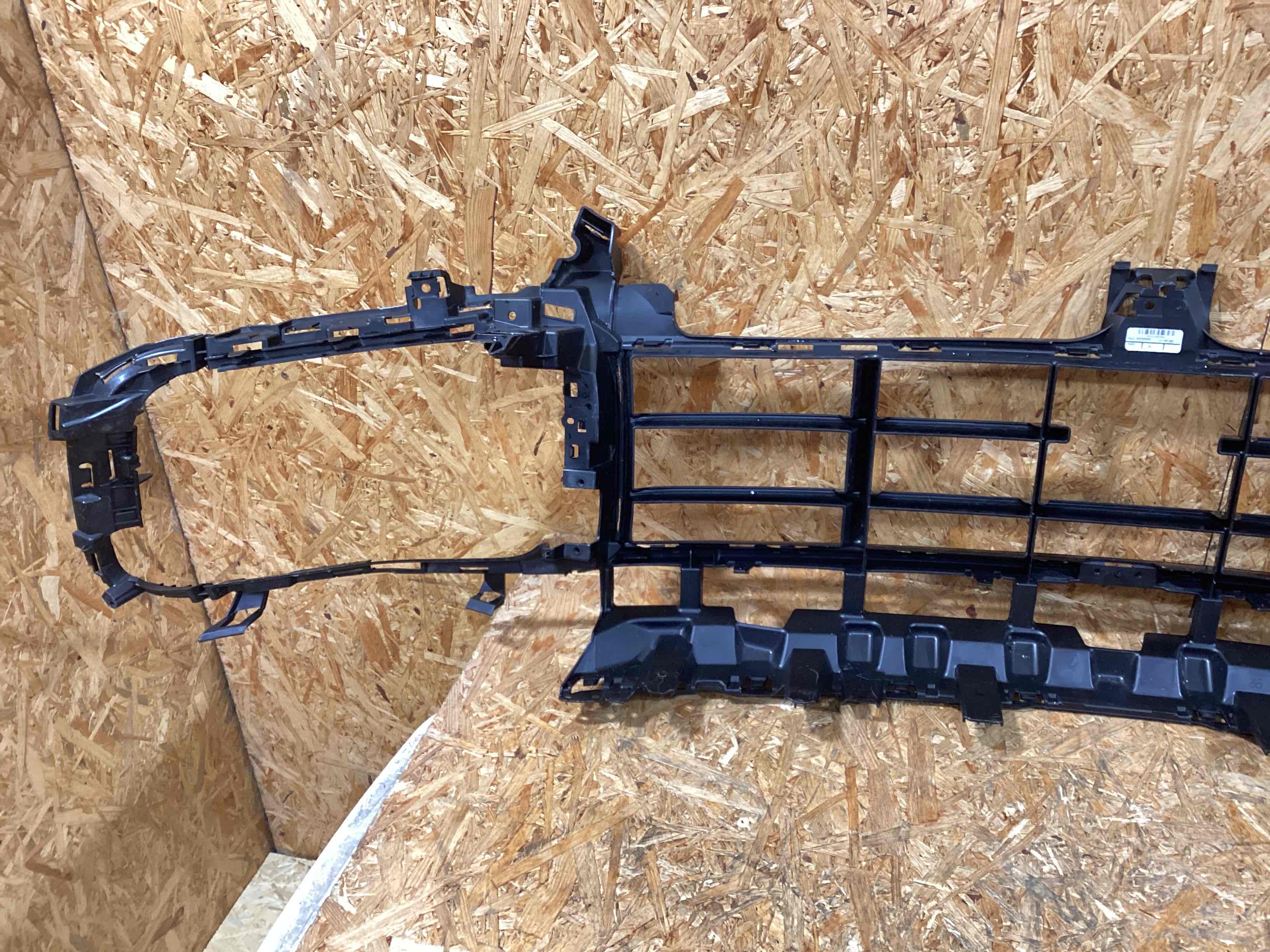 Заглушка, вставка (решетка) в бампер Porsche Cayenne 291225-105