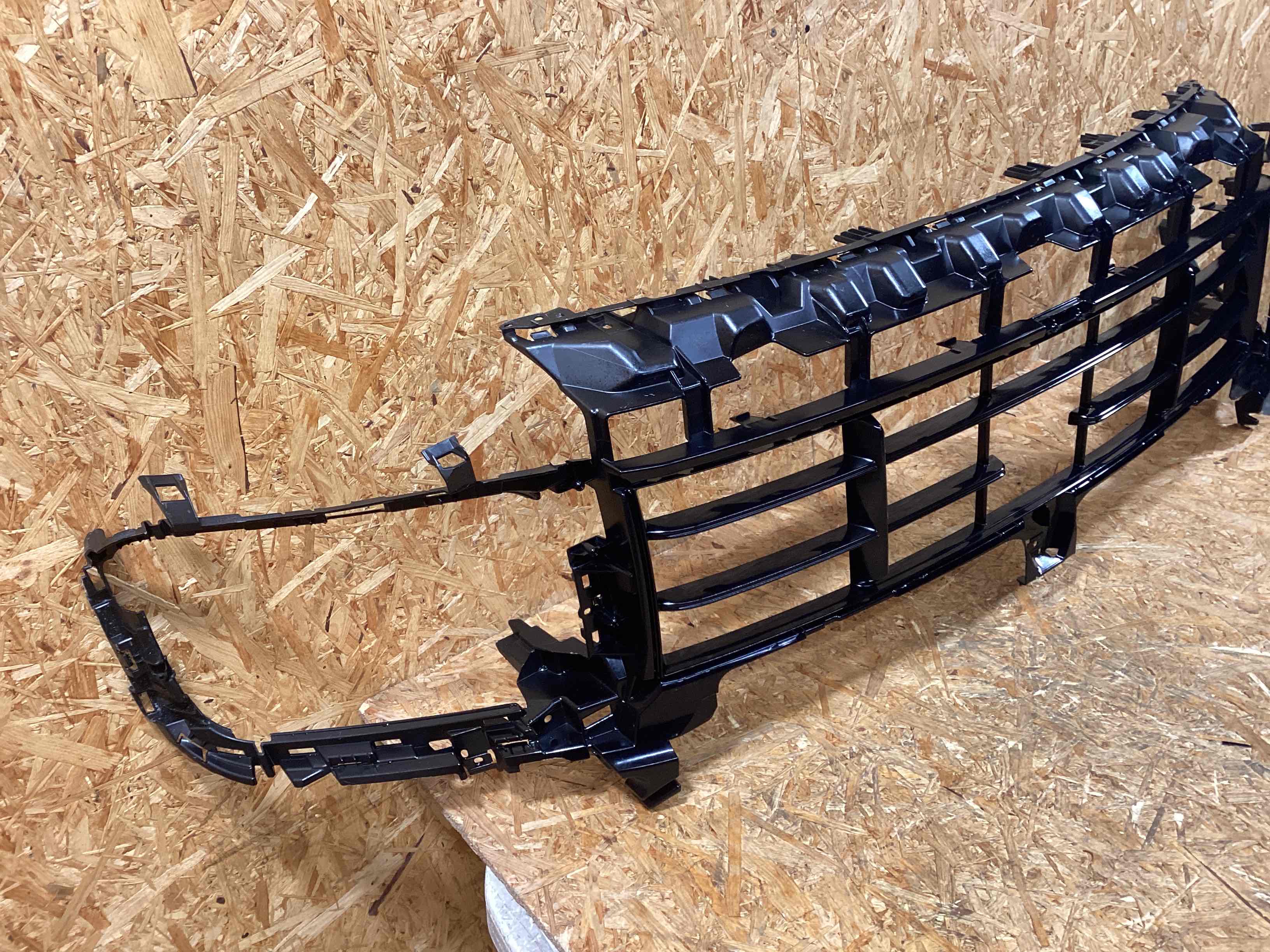 Заглушка, вставка (решетка) в бампер Porsche Cayenne 291225-106