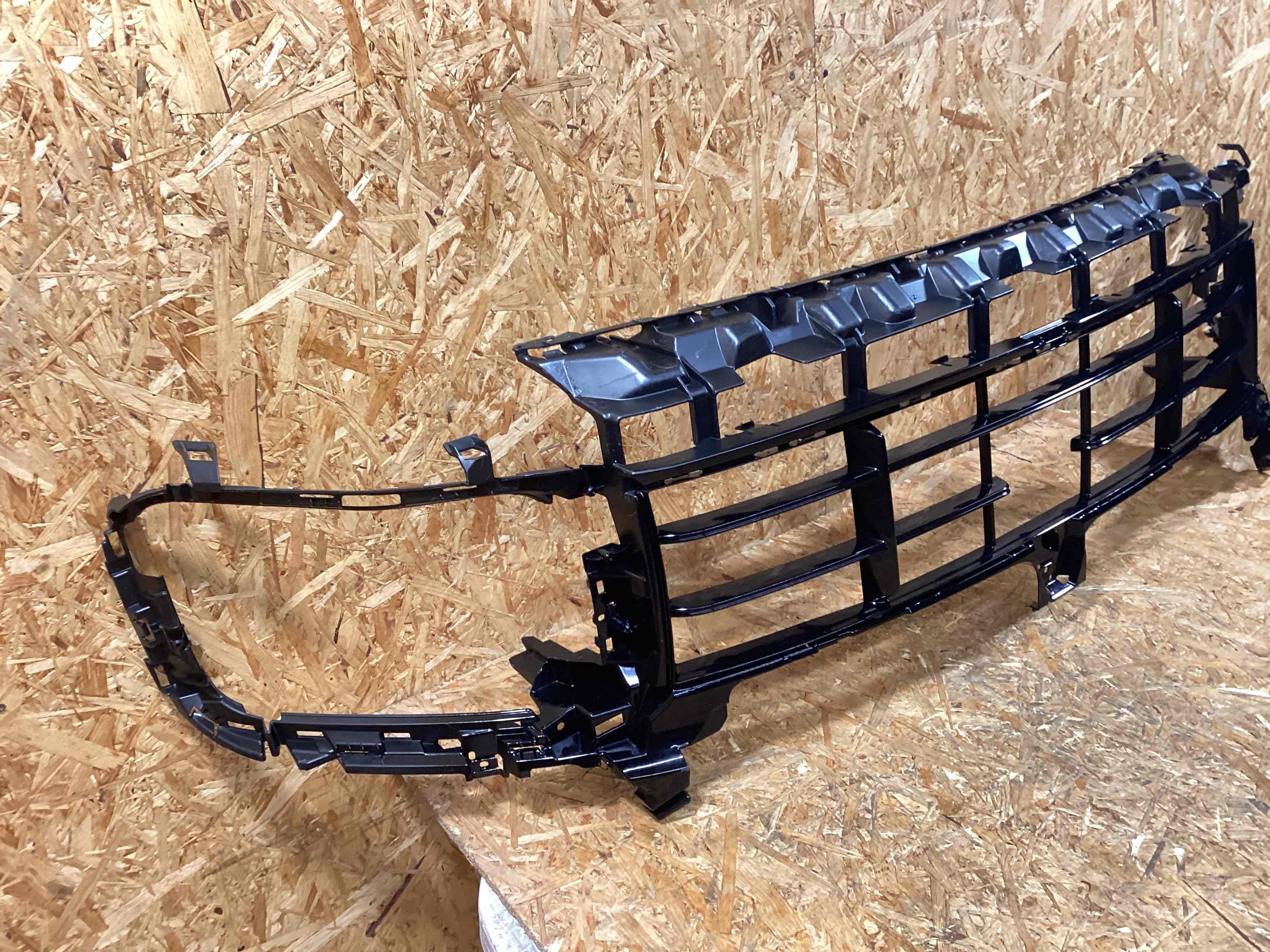 Заглушка, вставка (решетка) в бампер Porsche Cayenne 291225-107