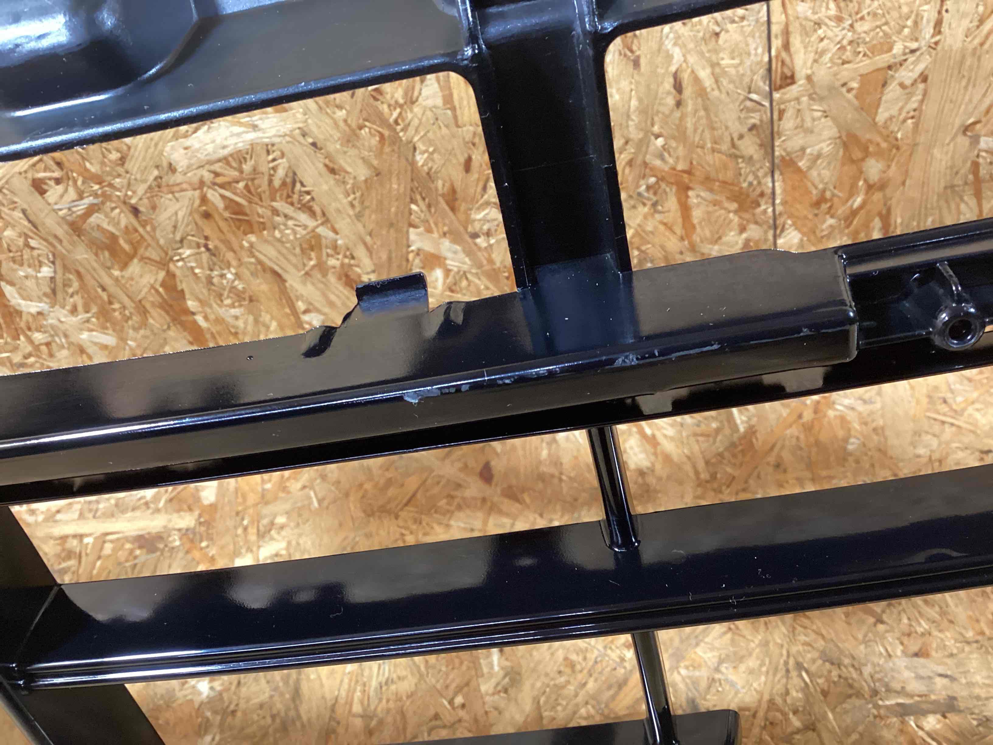 Заглушка, вставка (решетка) в бампер Porsche Cayenne 291225-107