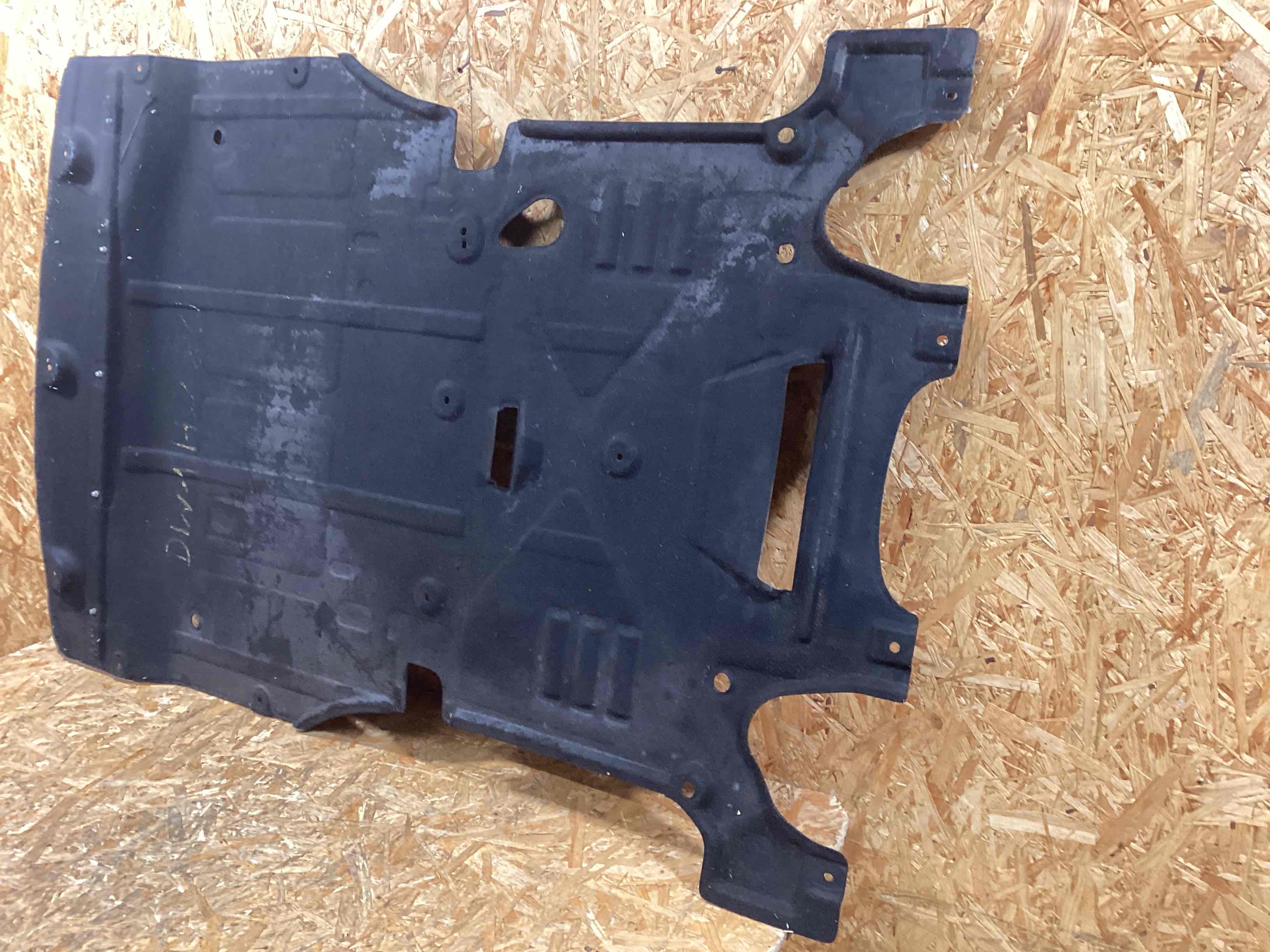 Защита днища кузова Porsche Macan 291225-108