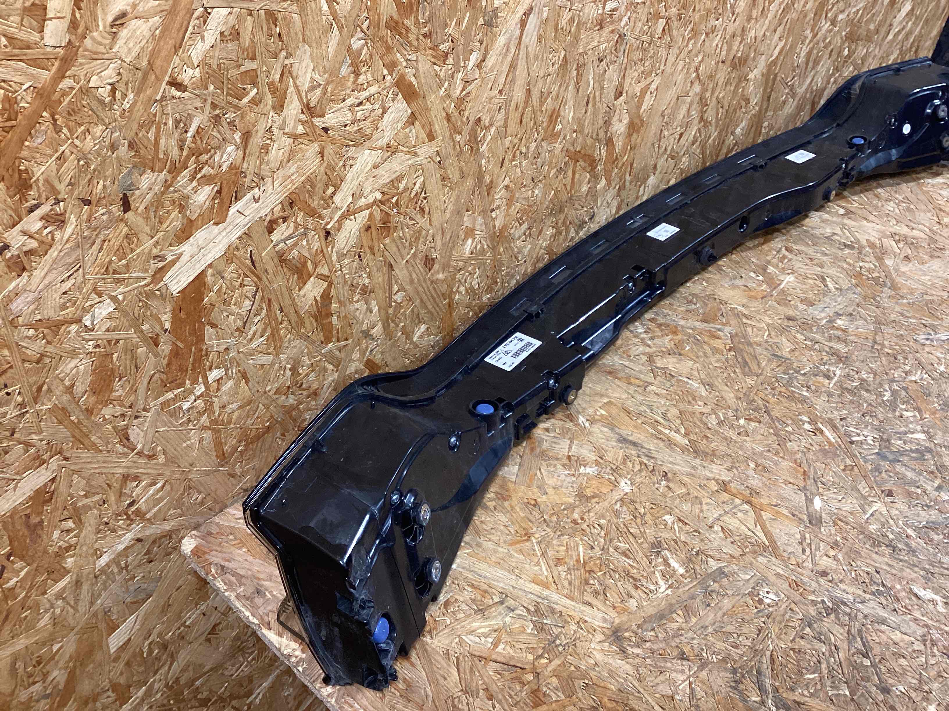 Фонарь стоп-сигнал Porsche Macan 300126-103