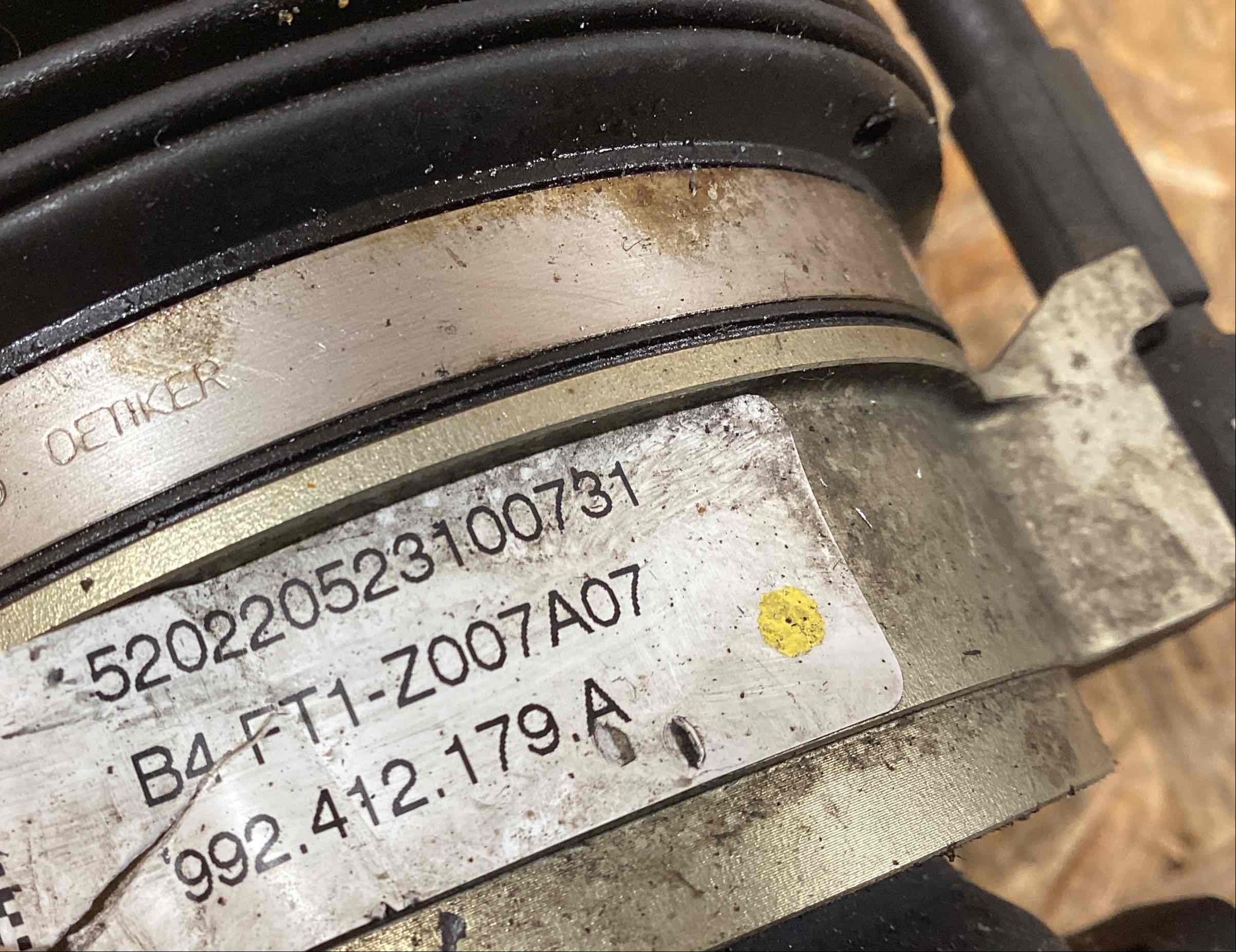 Амортизатор передний правый Porsche 911 300126-113