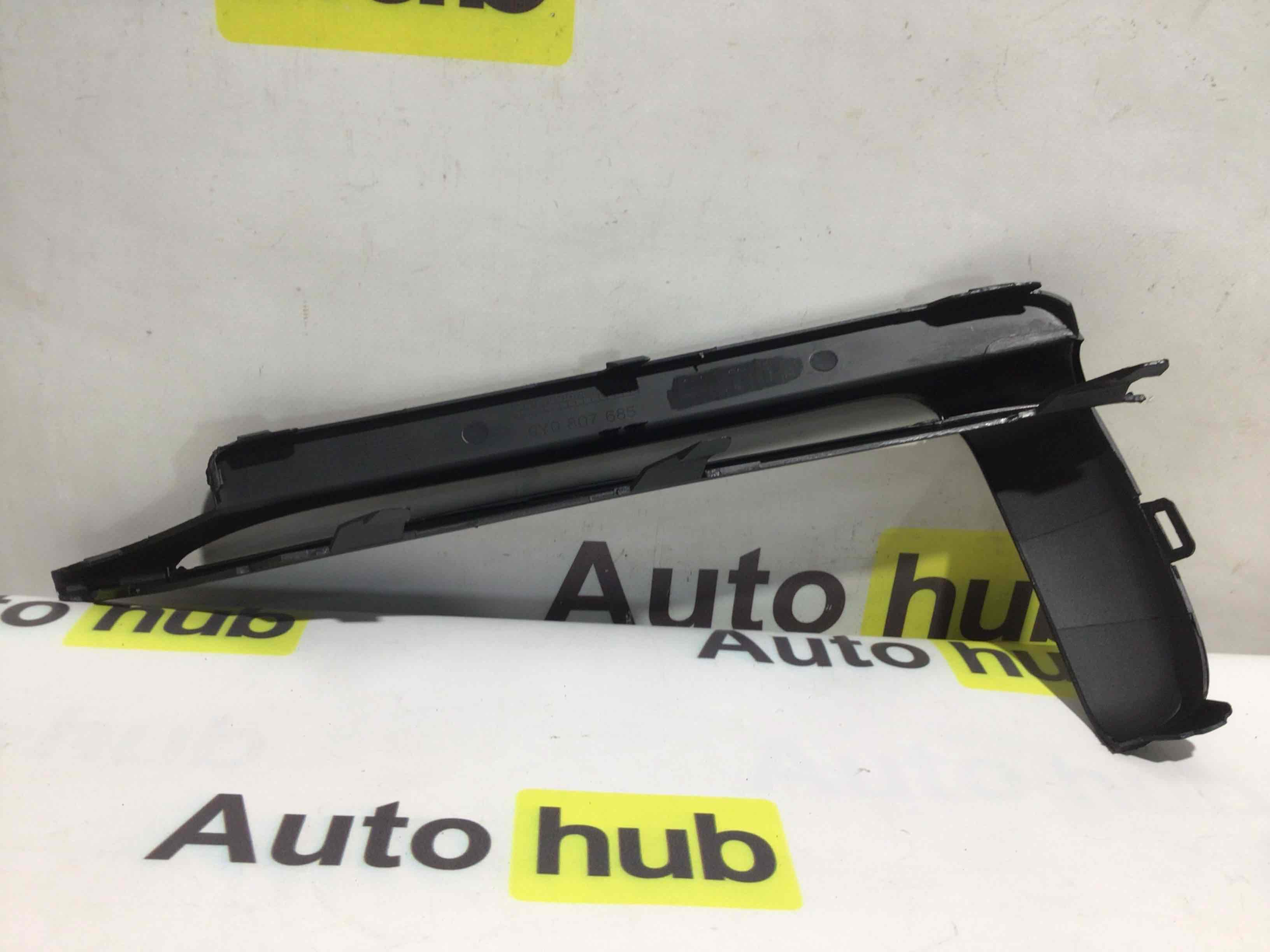 Заглушка, вставка (решетка) в бампер Porsche Cayenne 300326-002