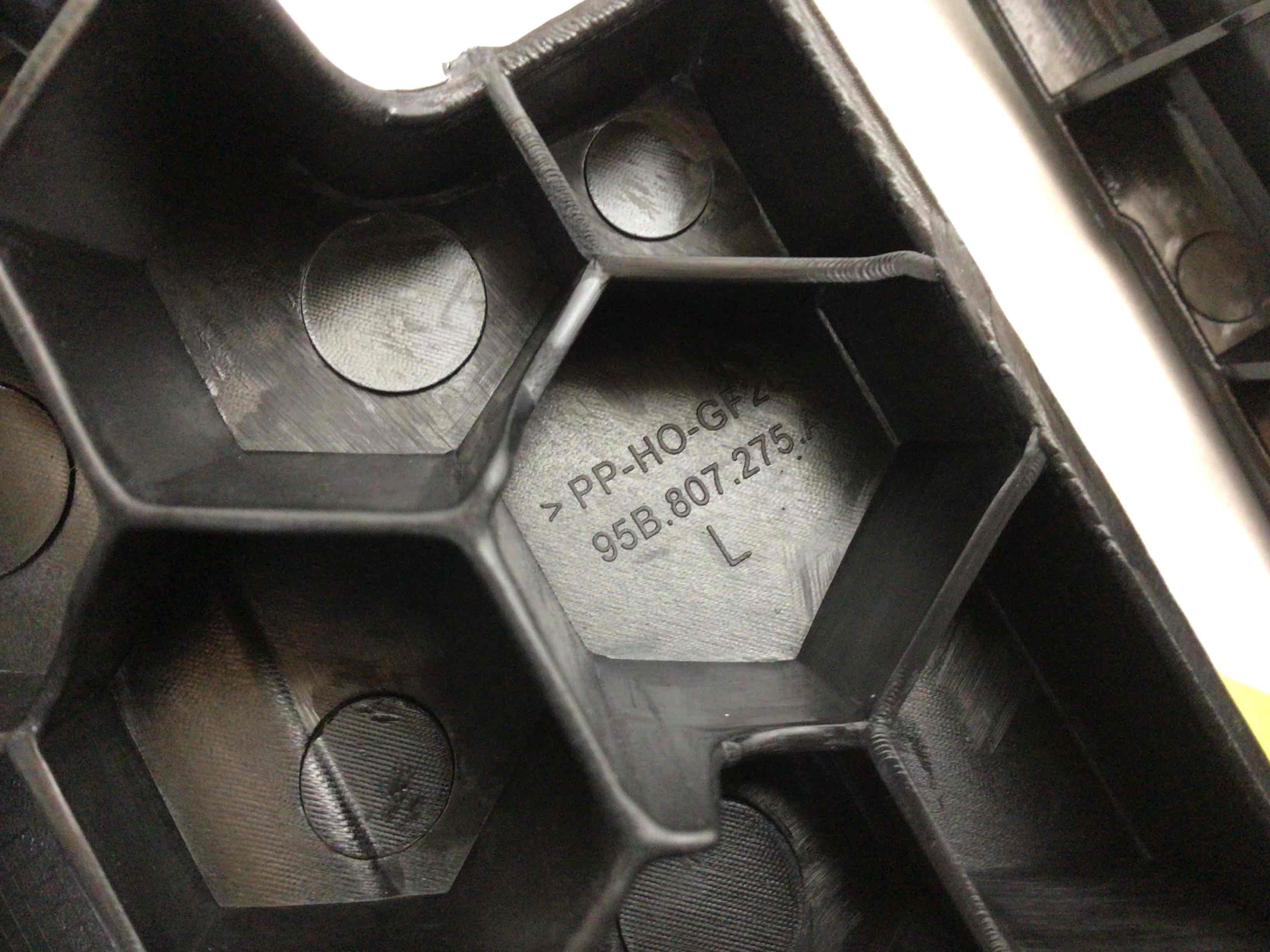 Крепление бампера Porsche Macan 300326-007