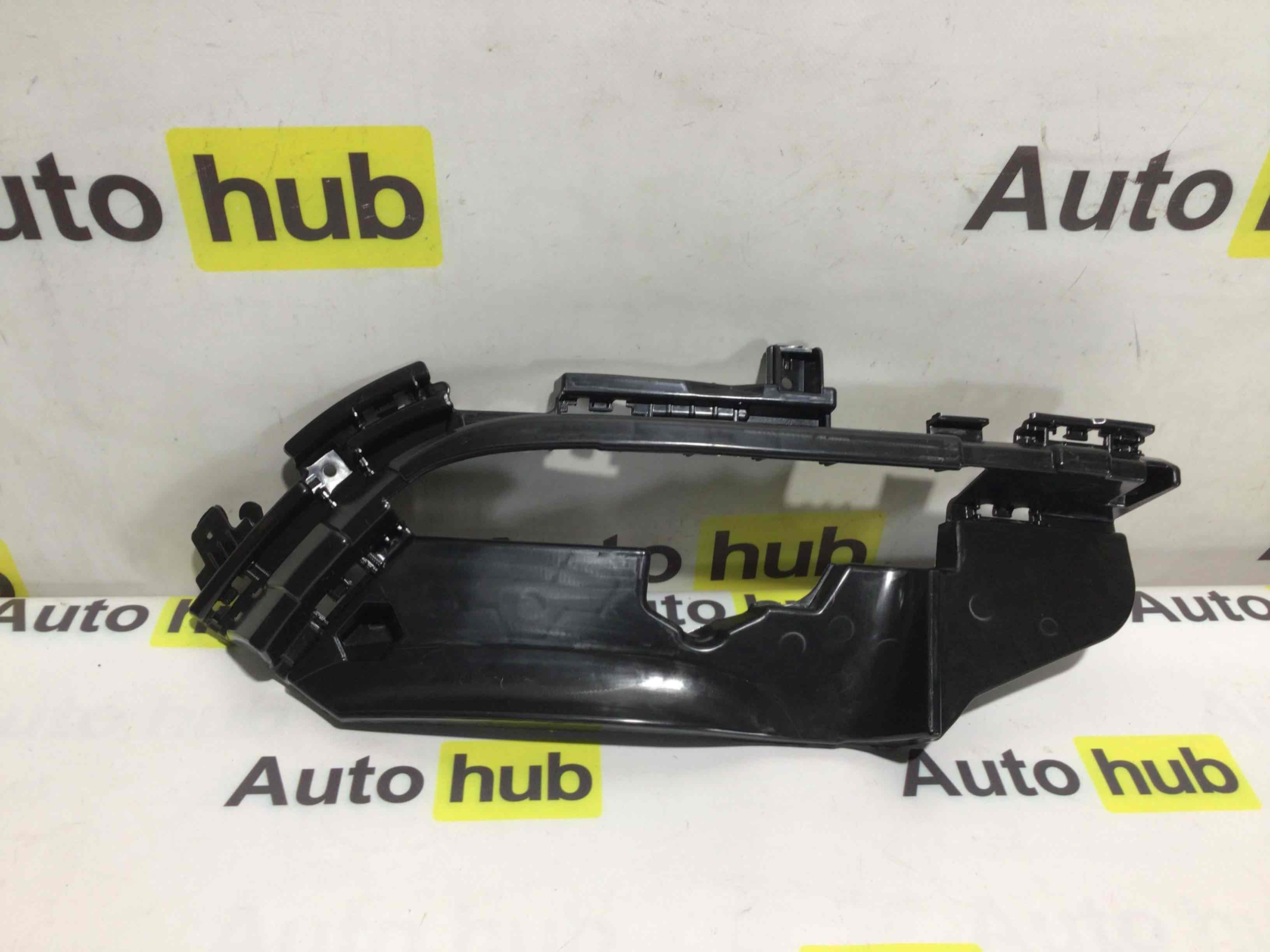 Крепление бампера Porsche Macan 300326-007