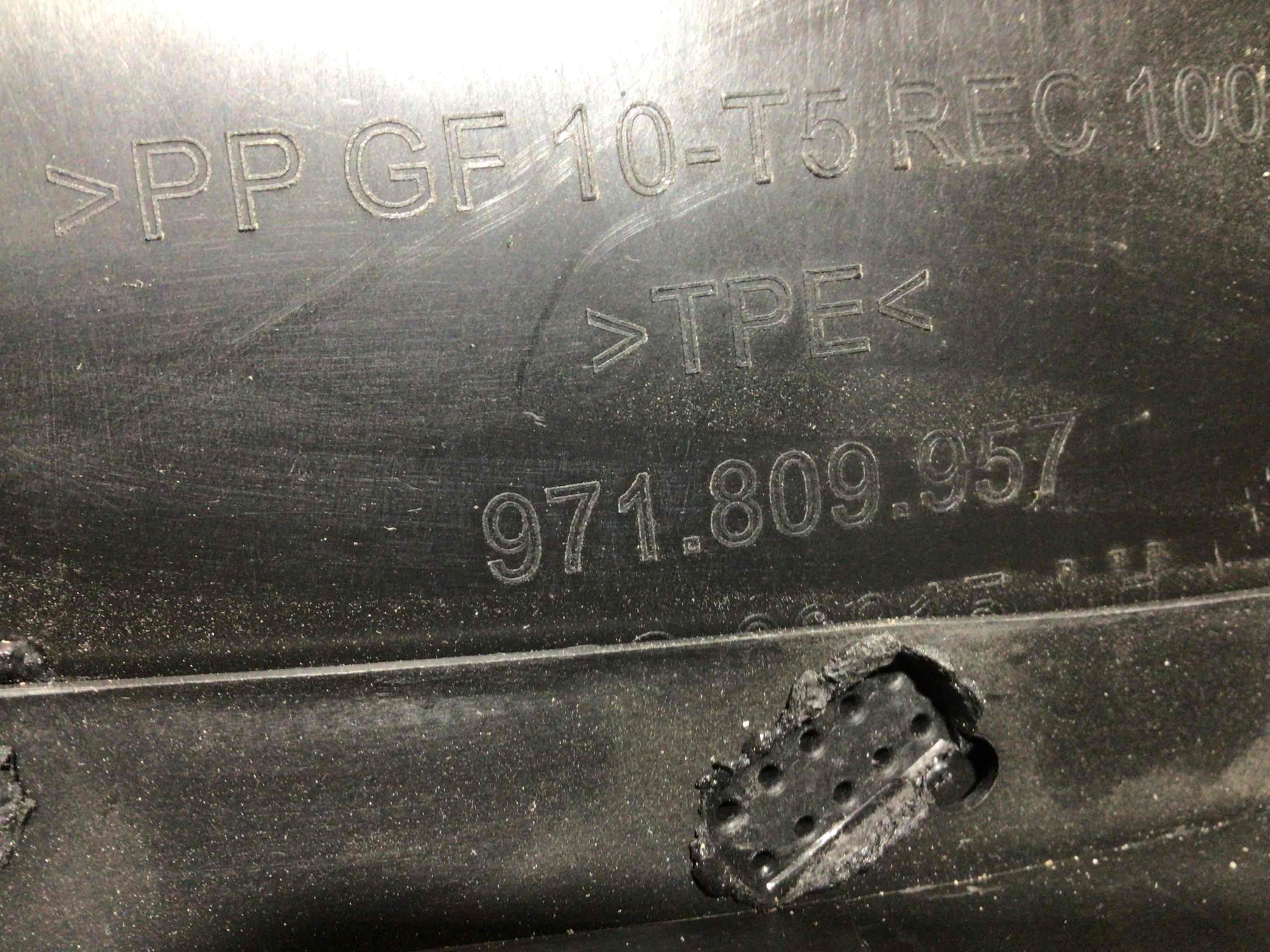 Защита арок передняя левая (подкрылок) Porsche Panamera 300326-016